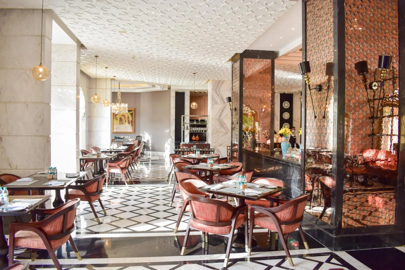 Restaurant/places to eat in The Leela Palace Jaipur