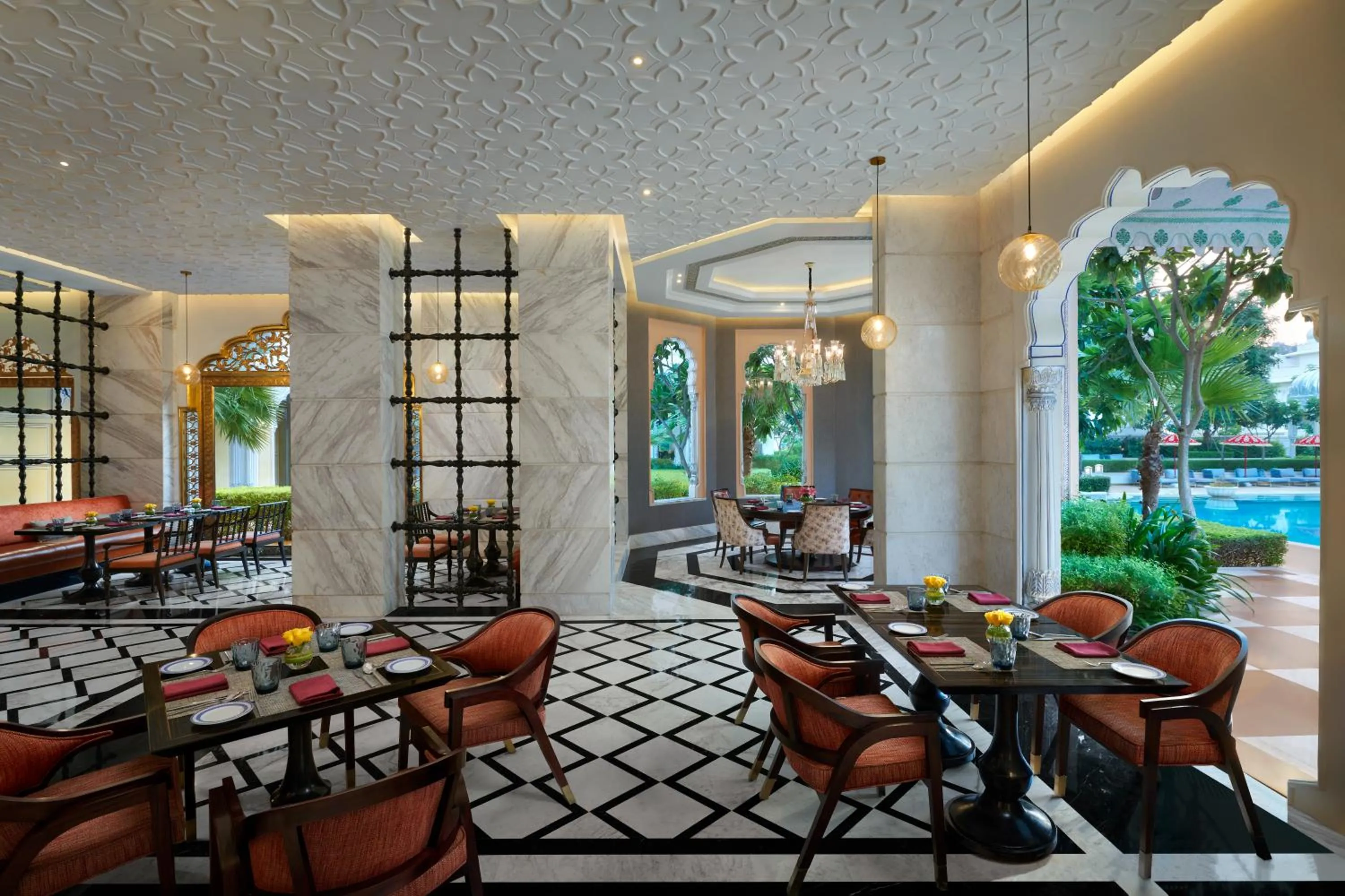 Restaurant/places to eat in The Leela Palace Jaipur