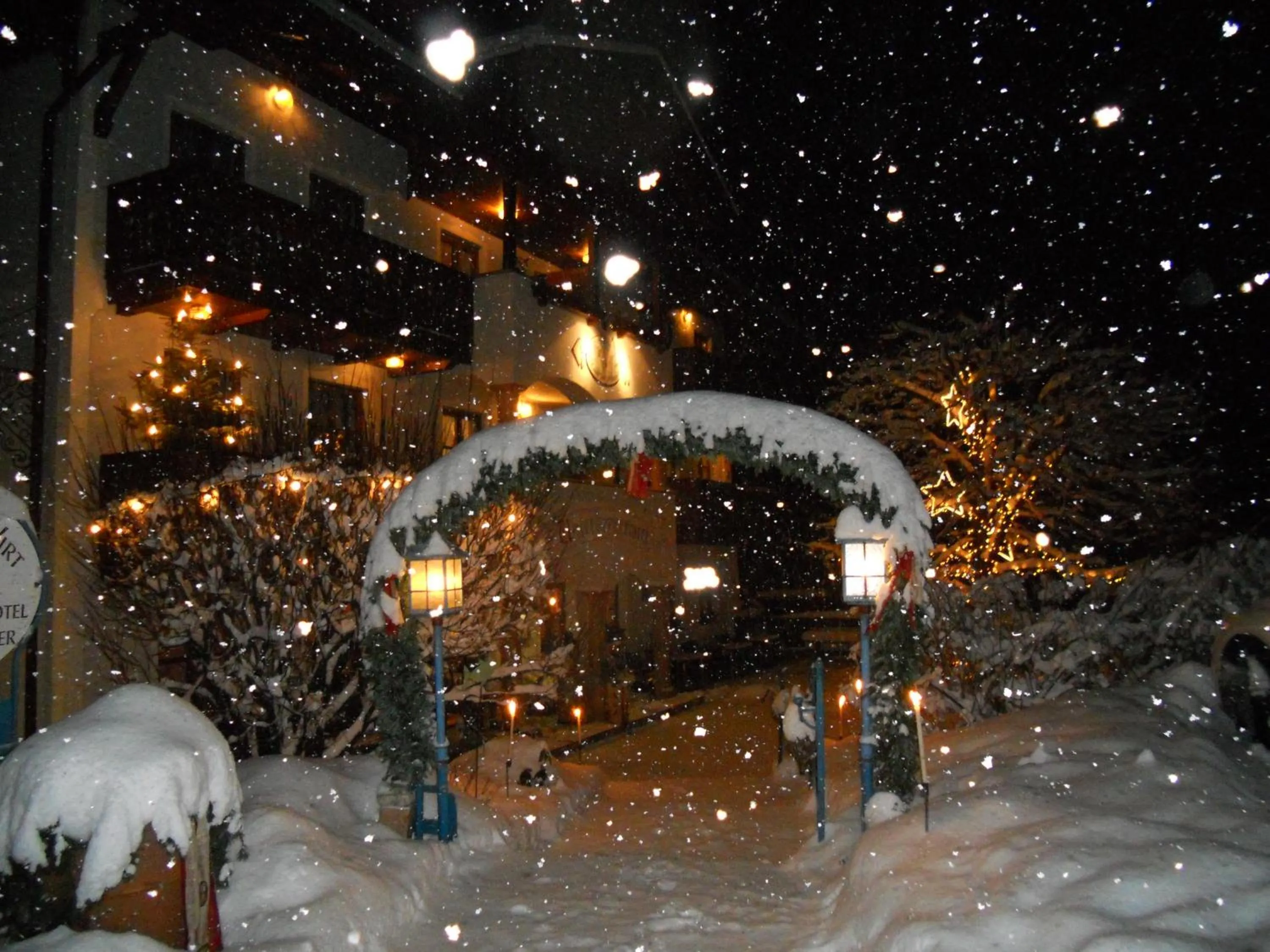 Facade/entrance, Winter in die UnterbergerIn