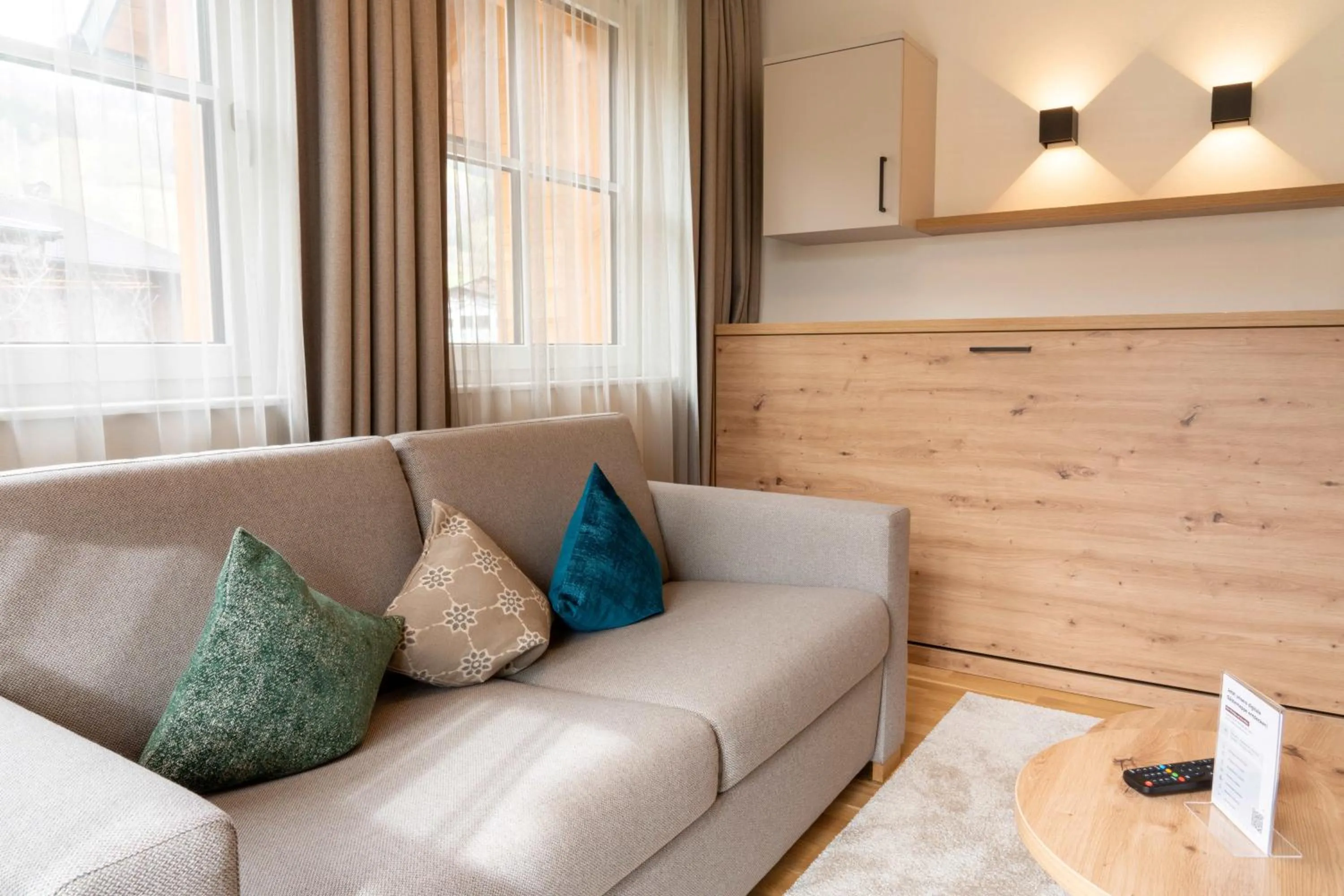 Living room, Seating Area in die UnterbergerIn