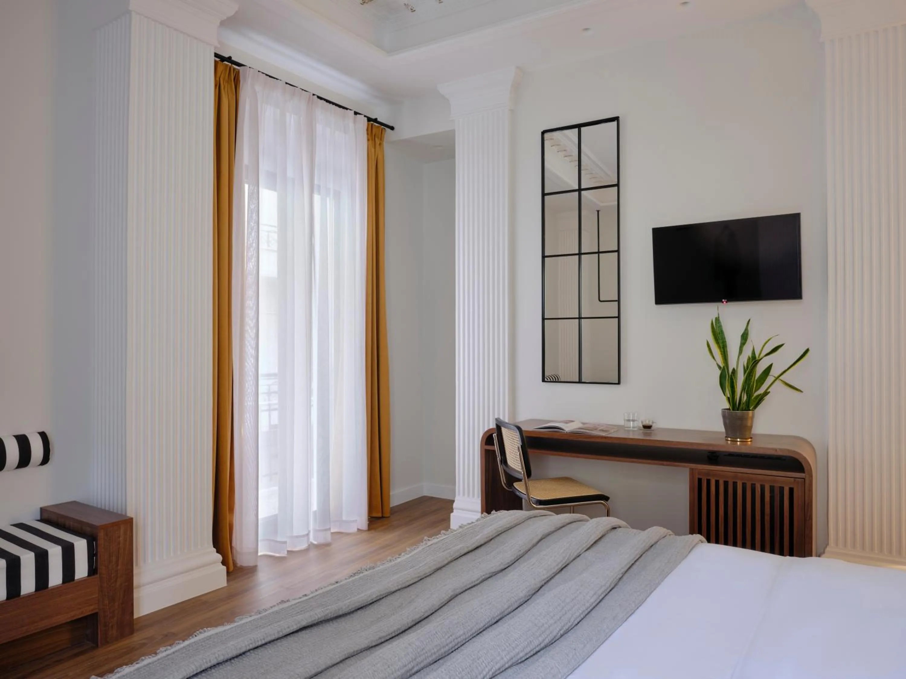 Bed in Astikon House