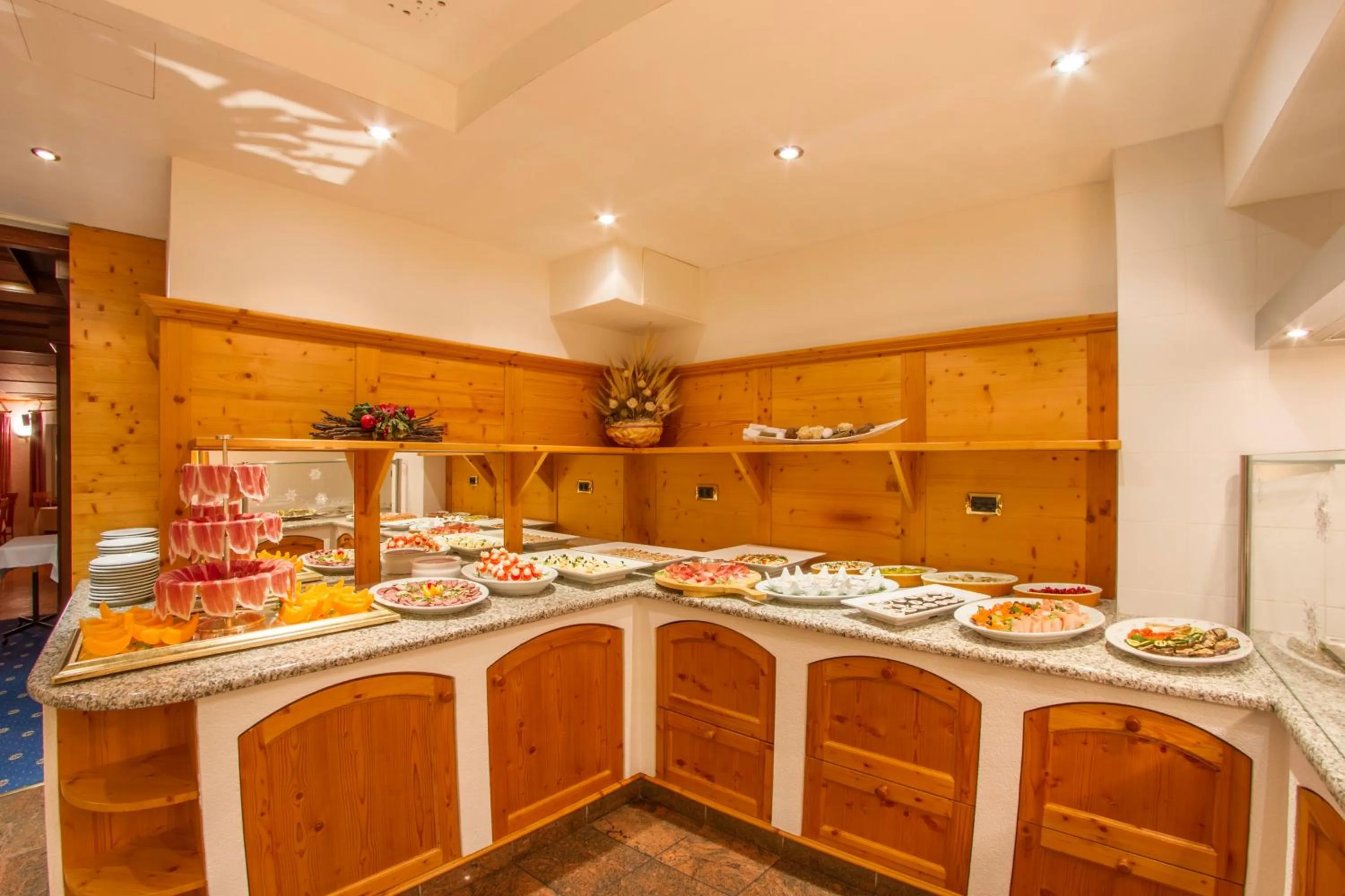 Buffet breakfast in Diamant Spa Resort