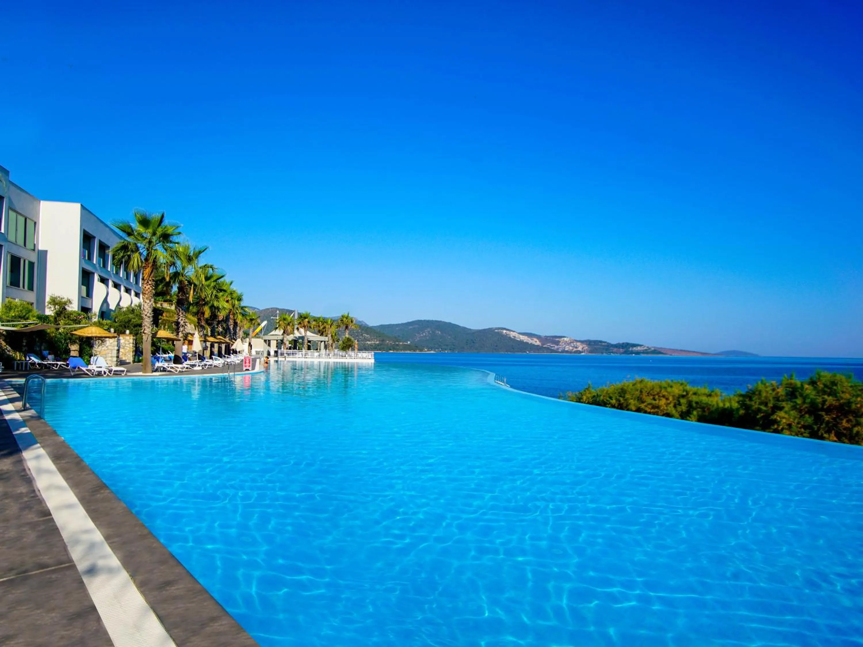 Swimming pool in Blue Dreams Resort Bodrum - Aquapark & Ultra All Inclusive