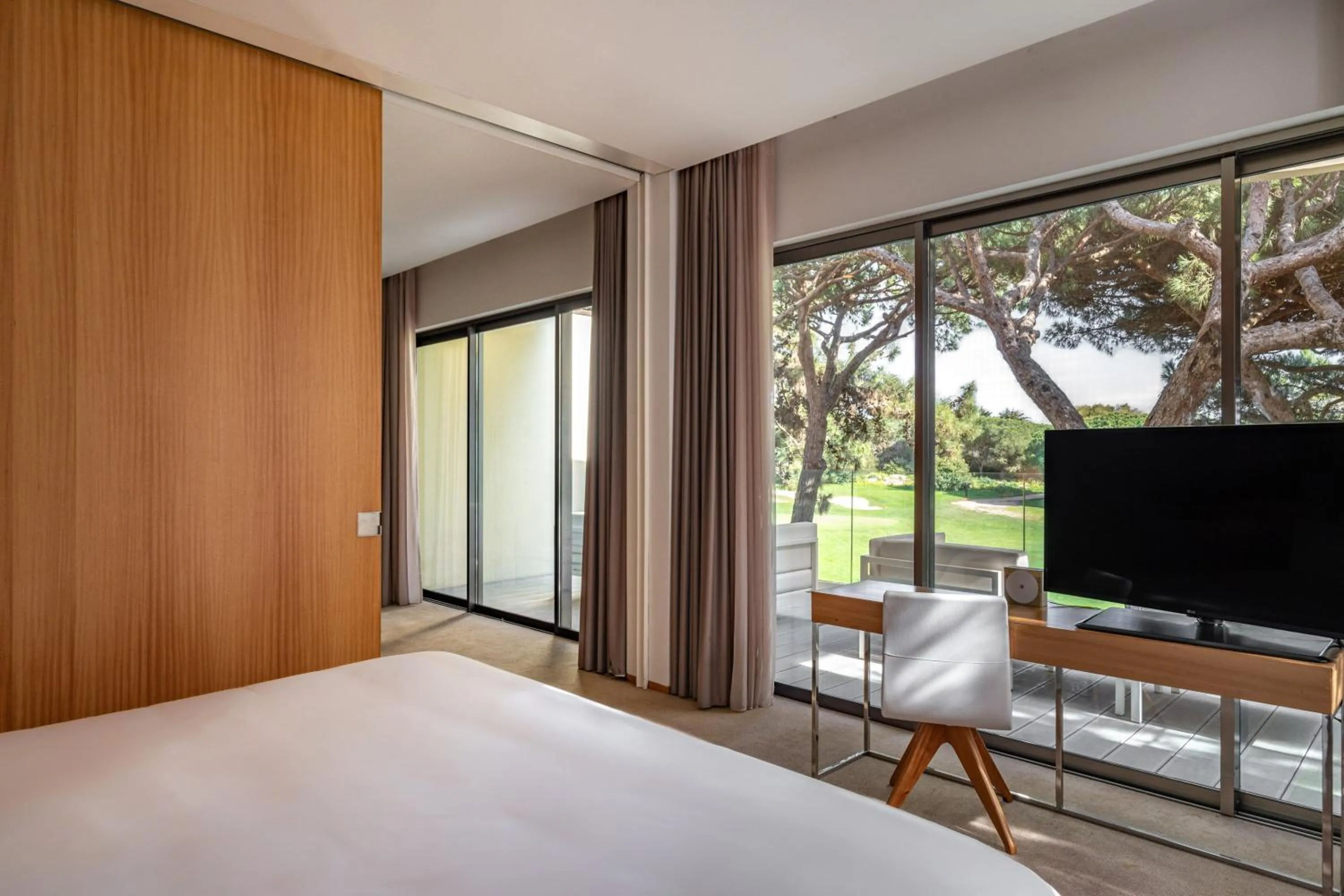 Photo of the whole room, Bed in Onyria Marinha Cascais, Vignette Collection by IHG