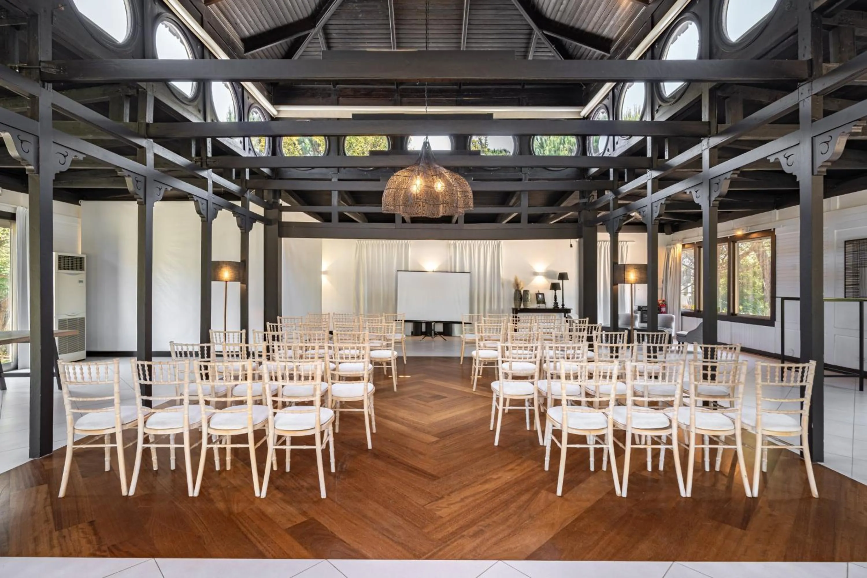 Meeting/conference room in Onyria Marinha Cascais, Vignette Collection by IHG