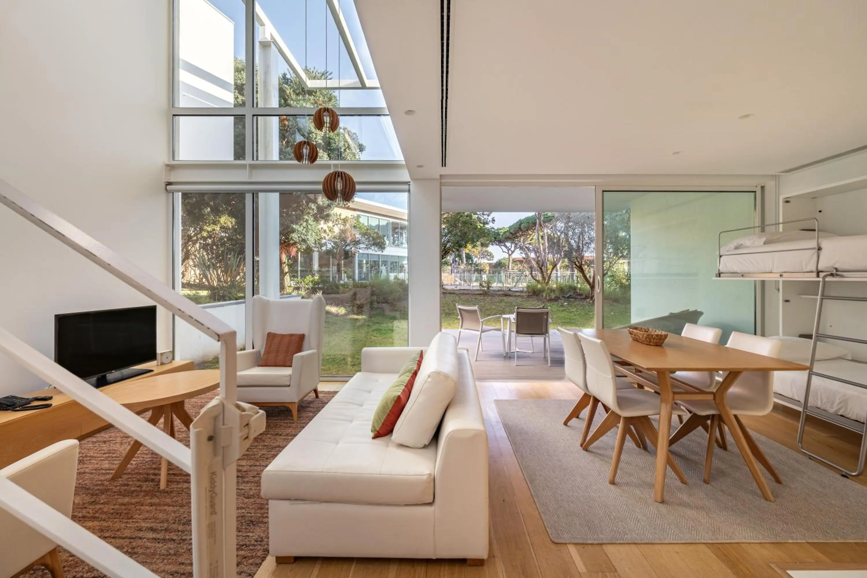 TV and multimedia in Onyria Marinha Cascais, Vignette Collection by IHG