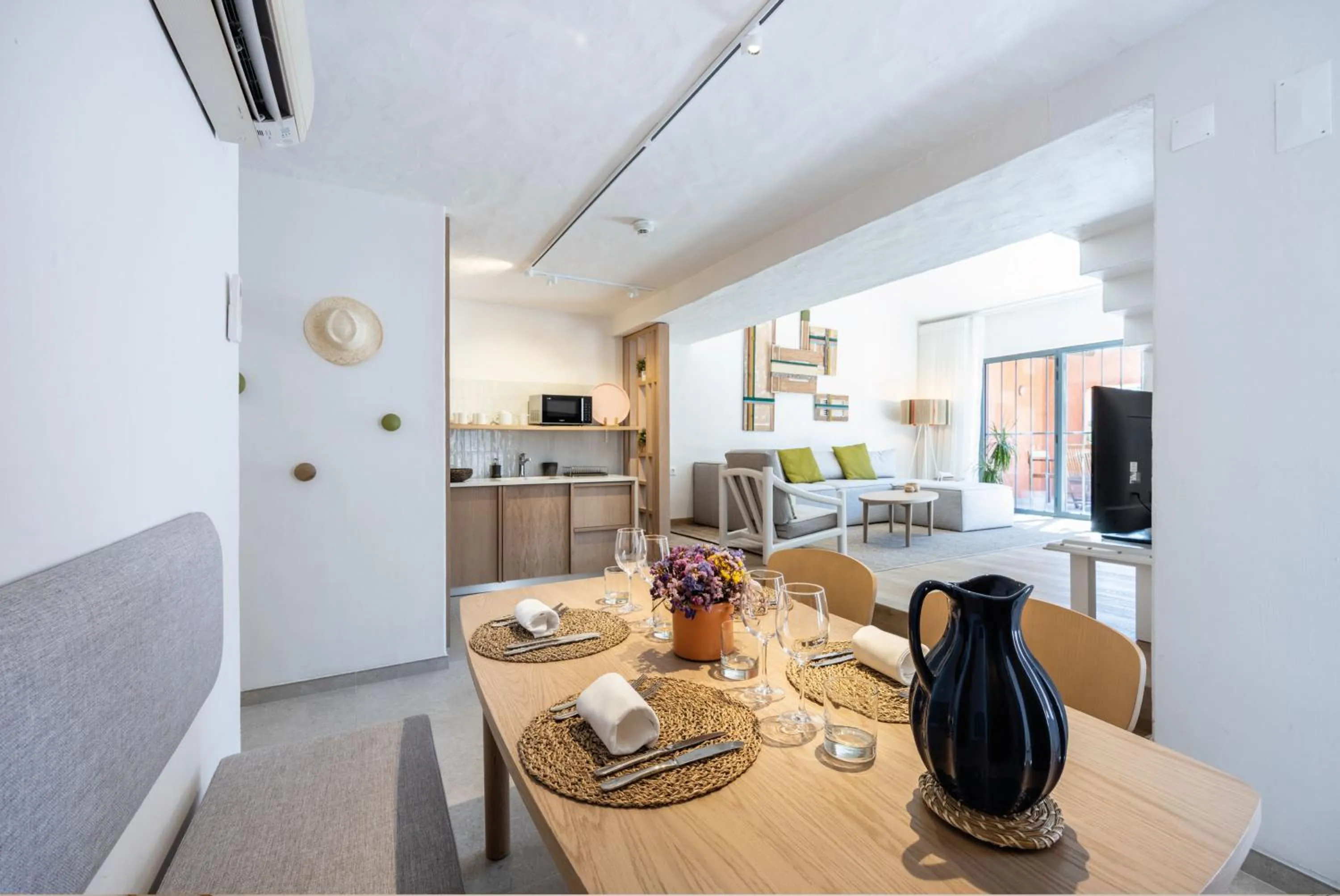 Photo of the whole room in Onyria Marinha Cascais, Vignette Collection by IHG