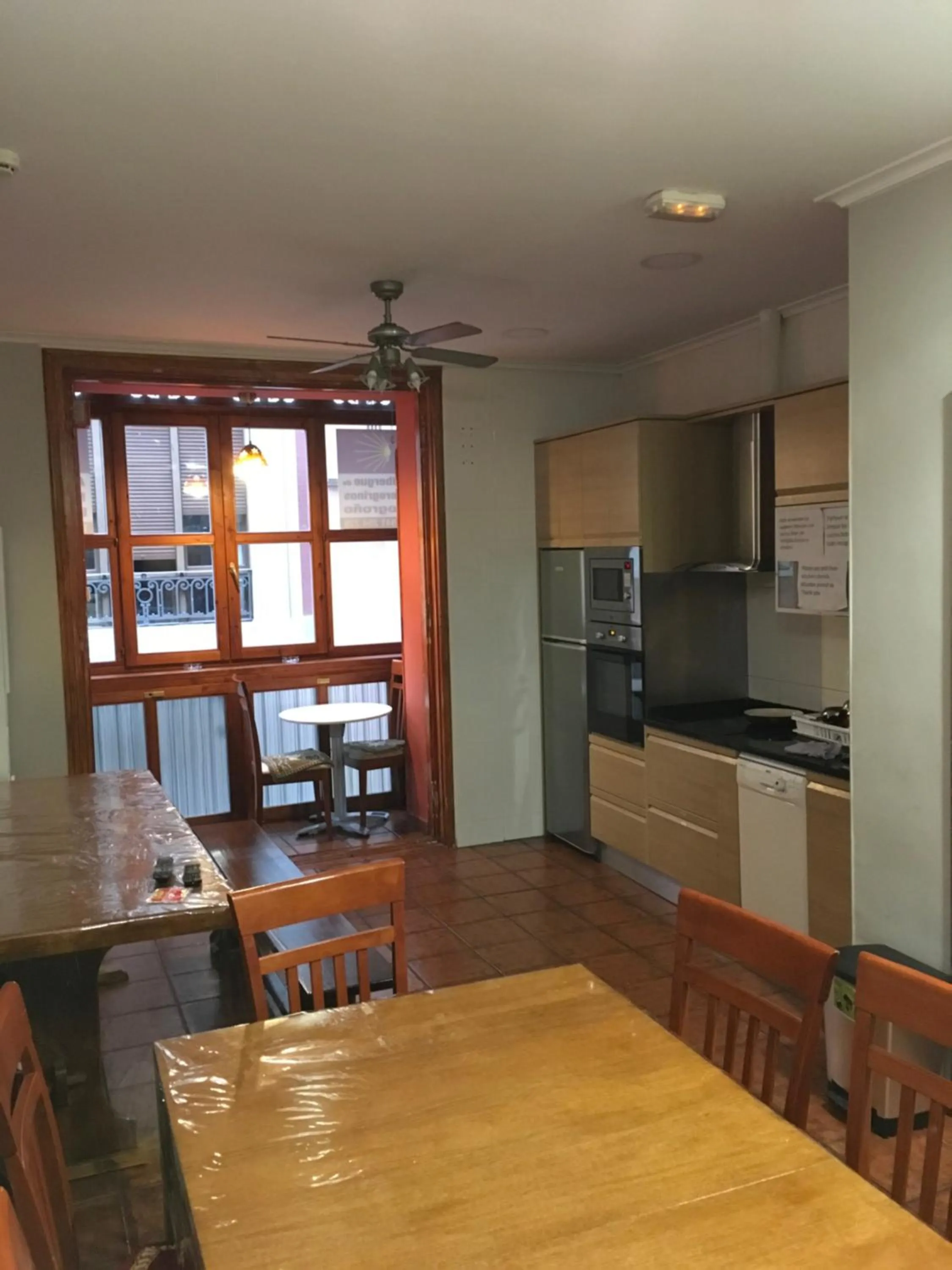 Property building in Pensión La Bilbaina - Albergue Logroño