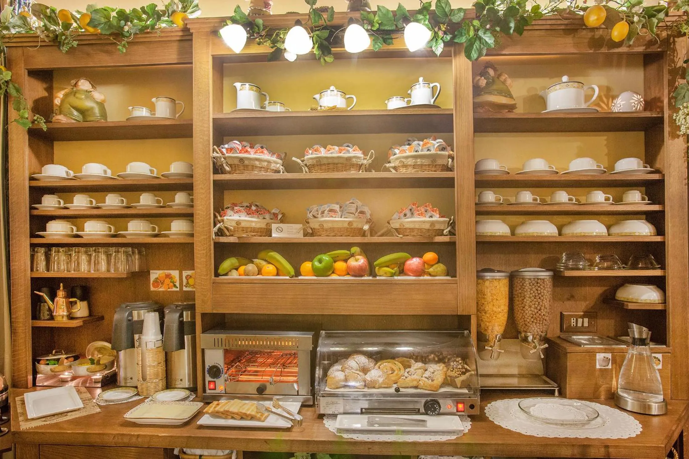 Buffet breakfast in B&B L'Alloggio Dei Vassalli