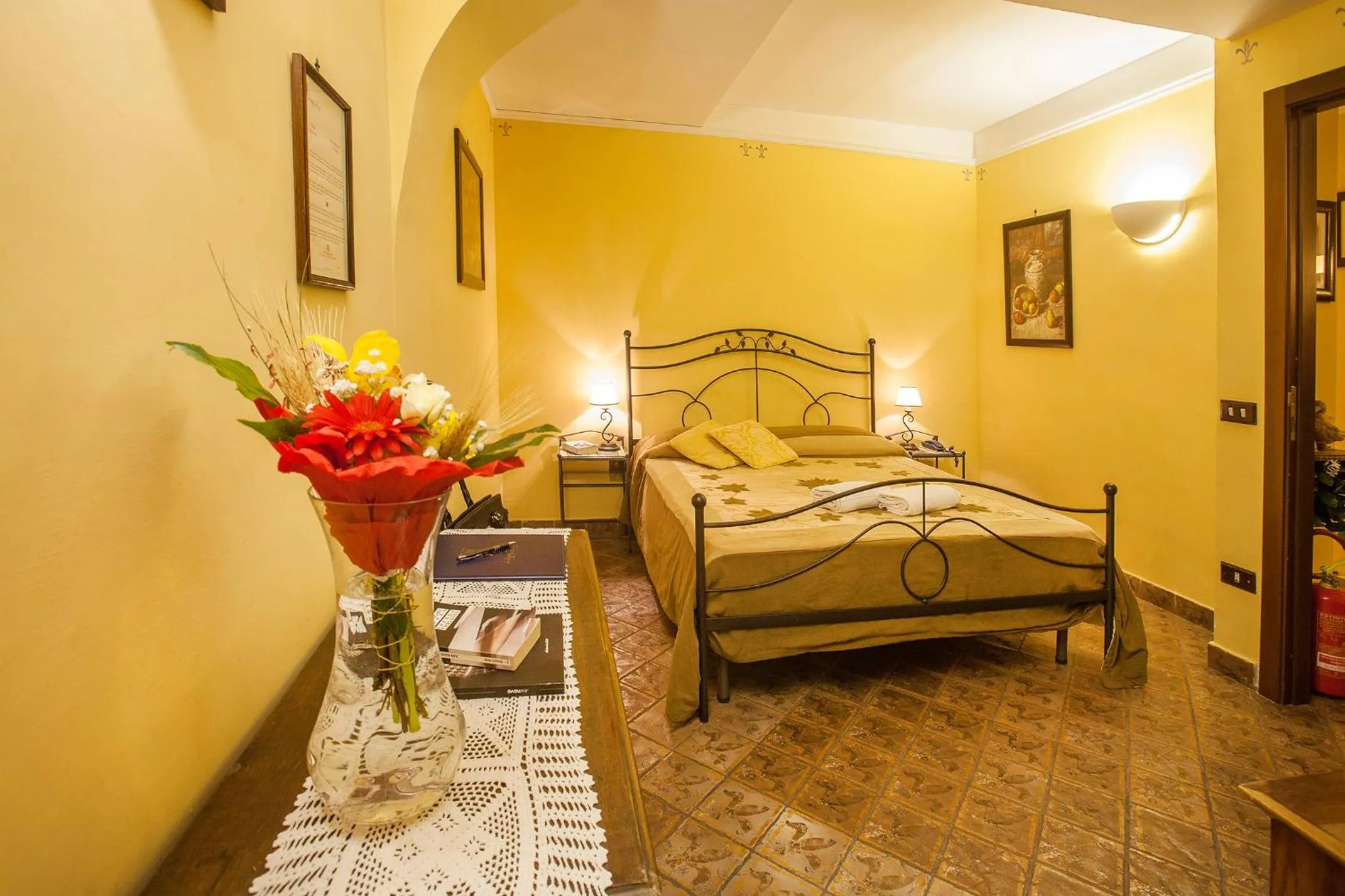 Photo of the whole room, Bed in B&B L'Alloggio Dei Vassalli