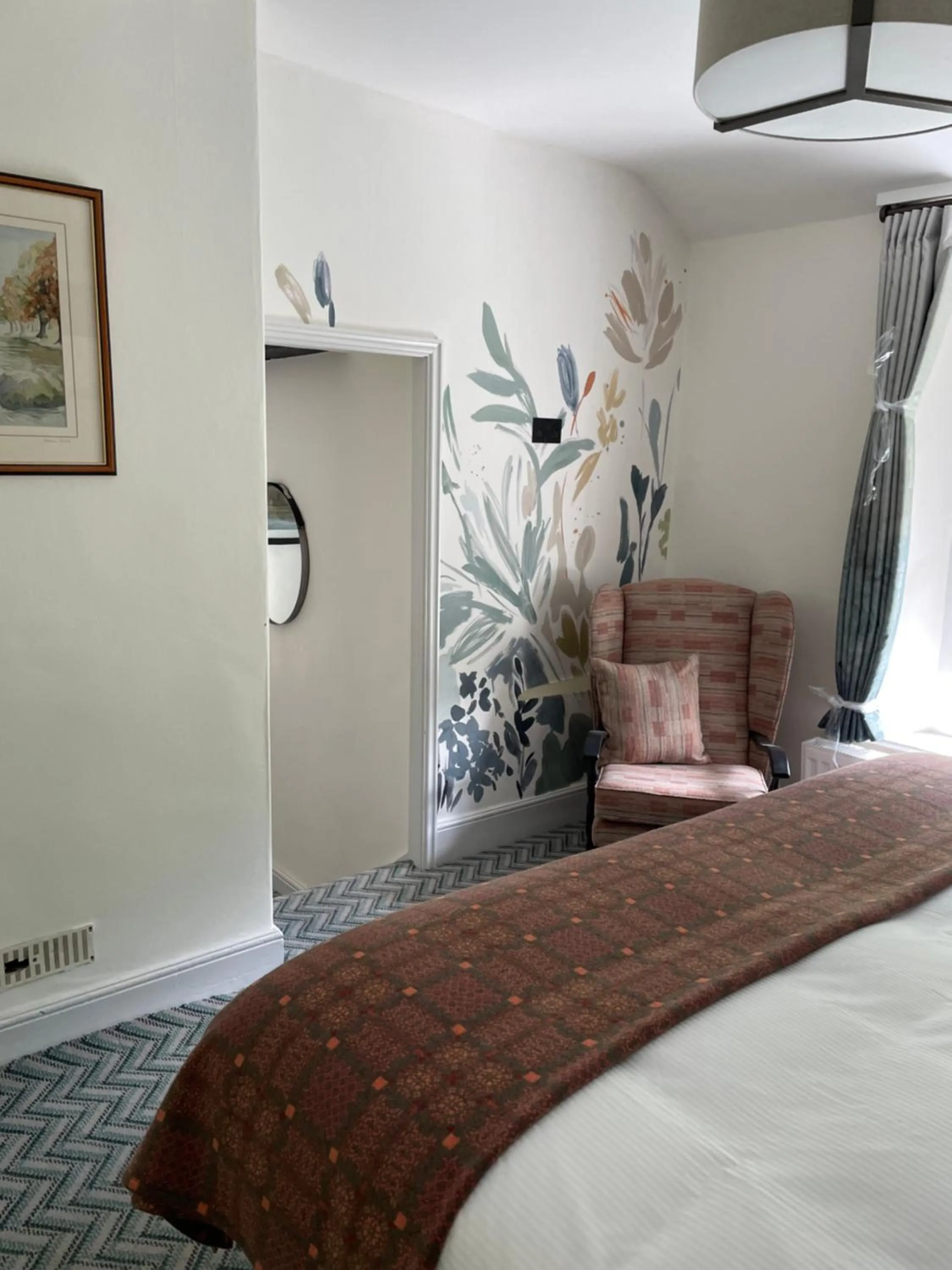 Bedroom, Bed in Royal Oak Hotel