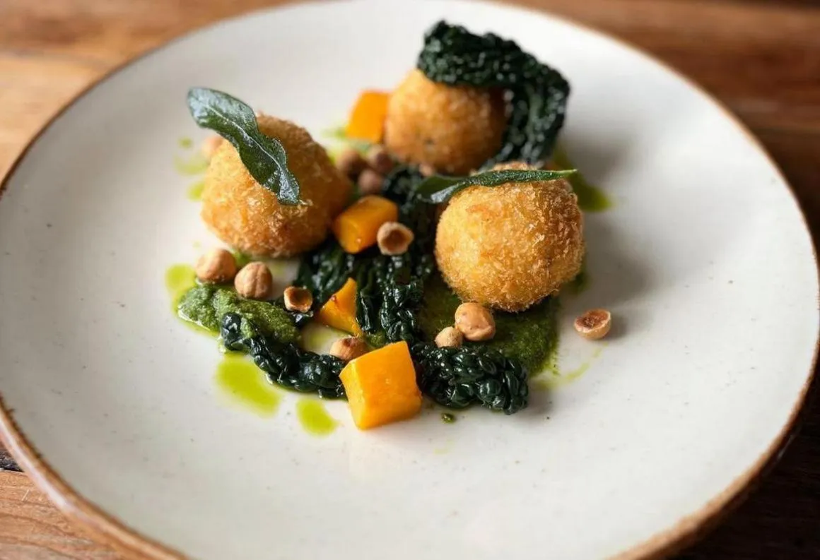 Food in Royal Oak Hotel