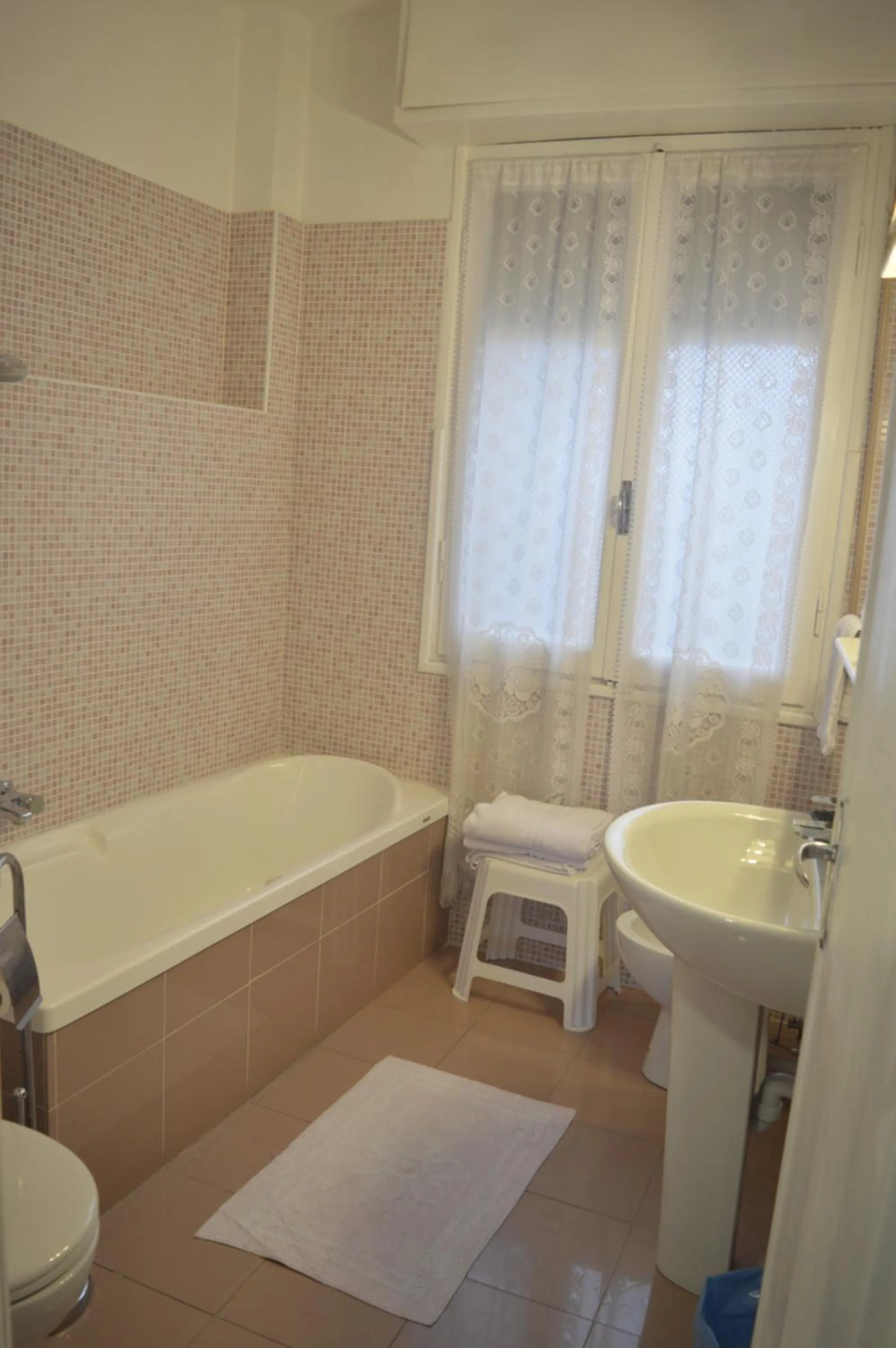 Bathroom in Hotel Svizzera