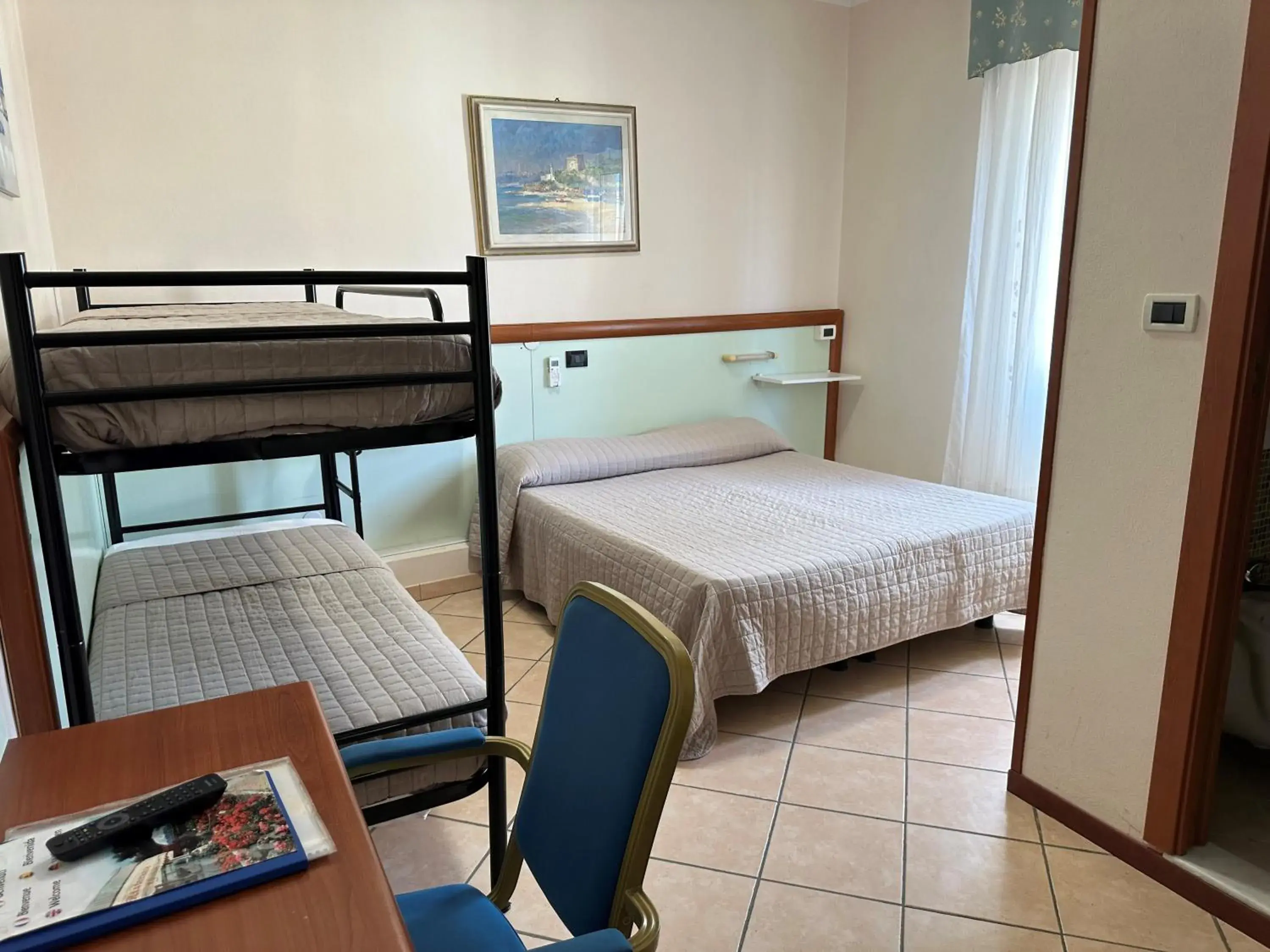 Economy Quadruple Room - Annex in Hotel Svizzera Economy Quadruple Room - Annex in Hotel Svizzera