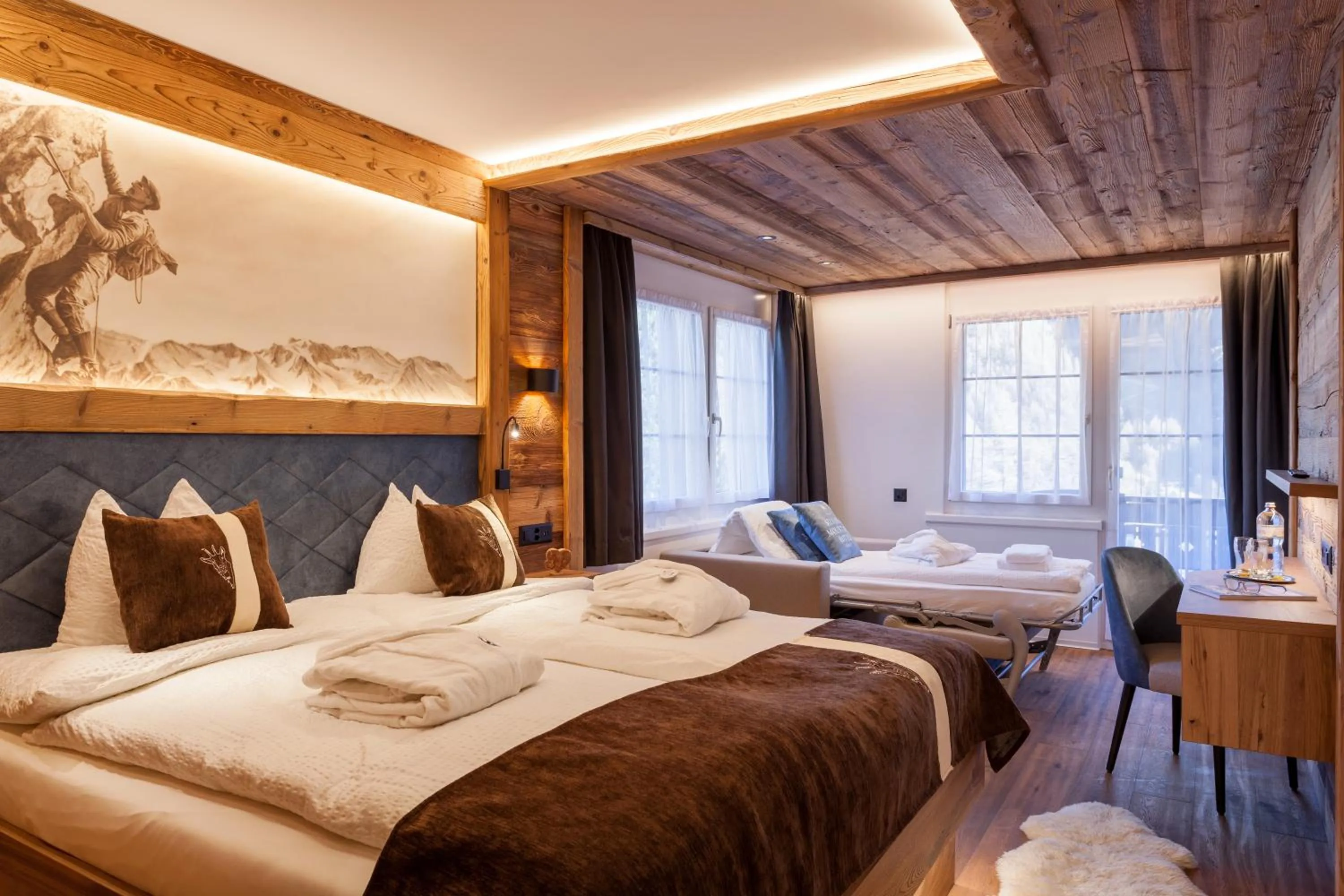 Photo of the whole room, Bed in Silvana Mountain Hotel