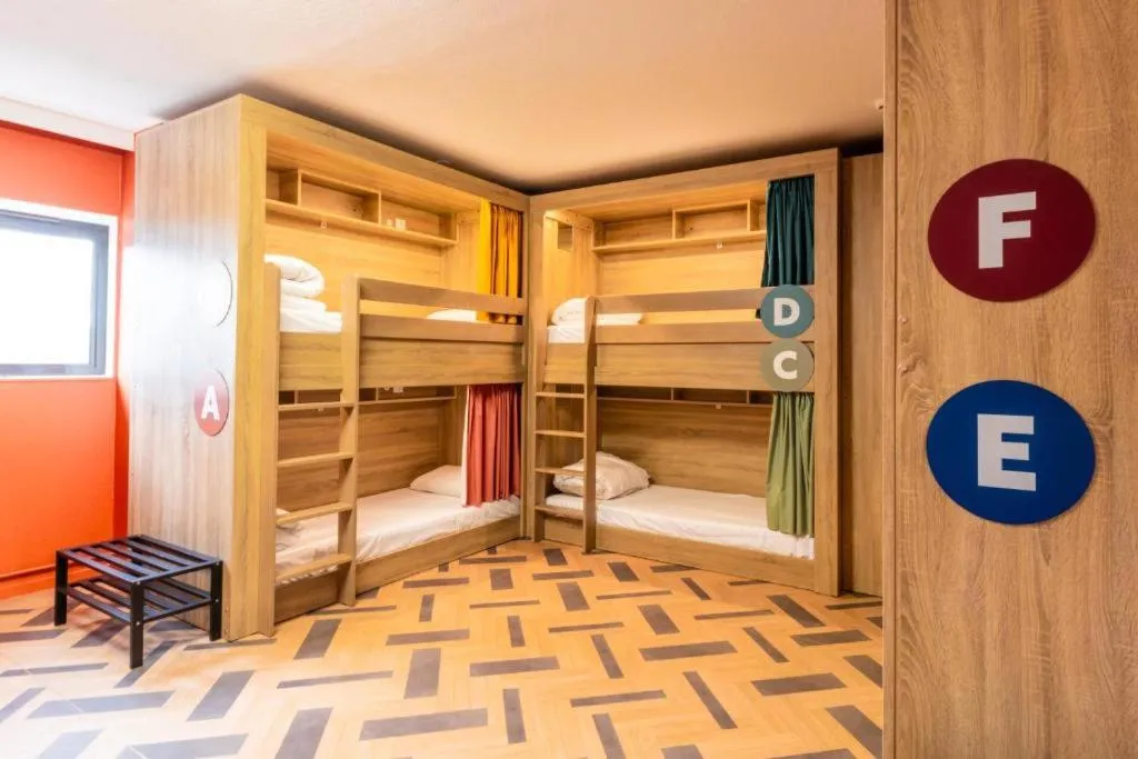 Bedroom, Bed in The People Le Havre