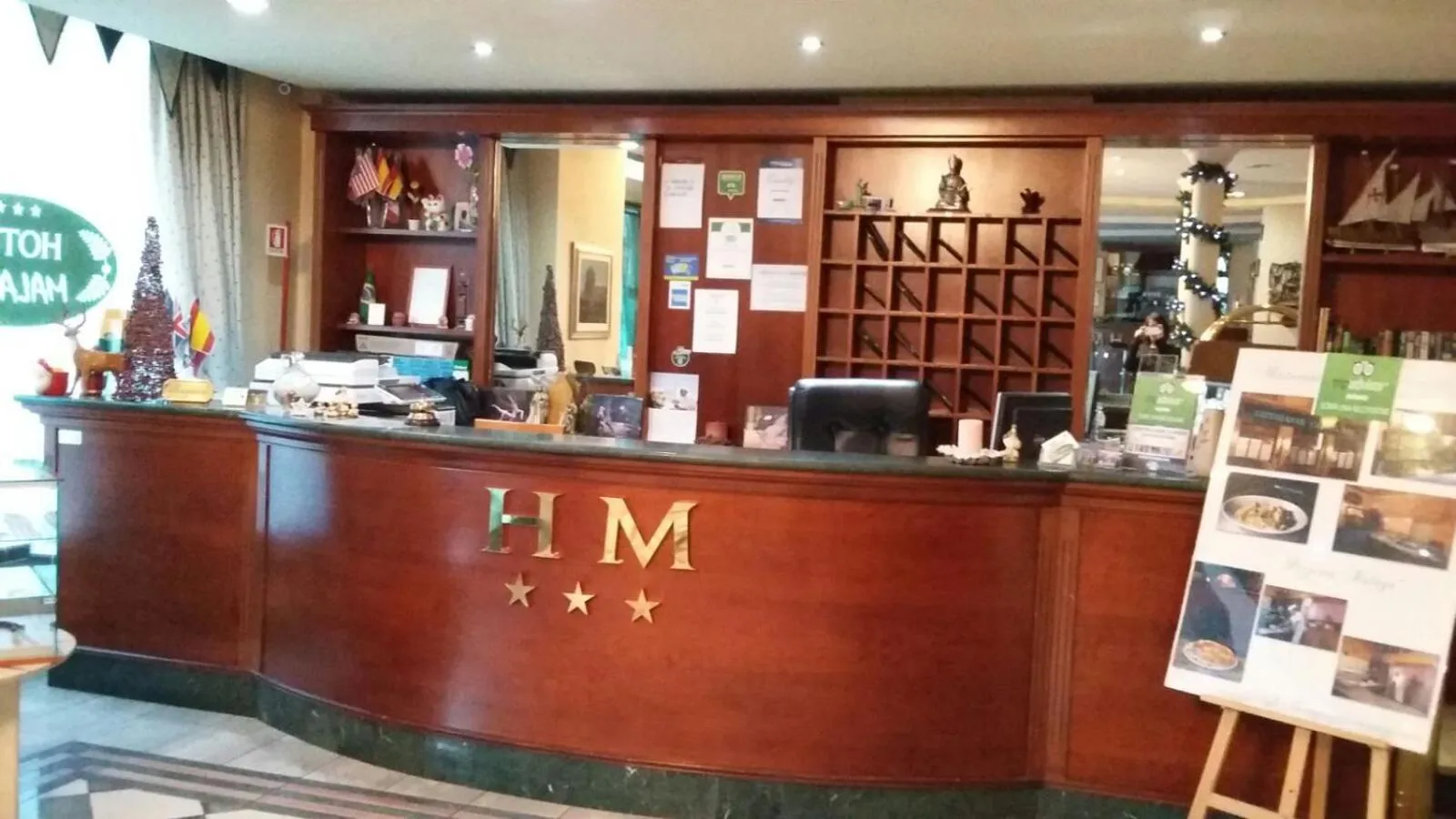 Lobby or reception in Hotel Malaga