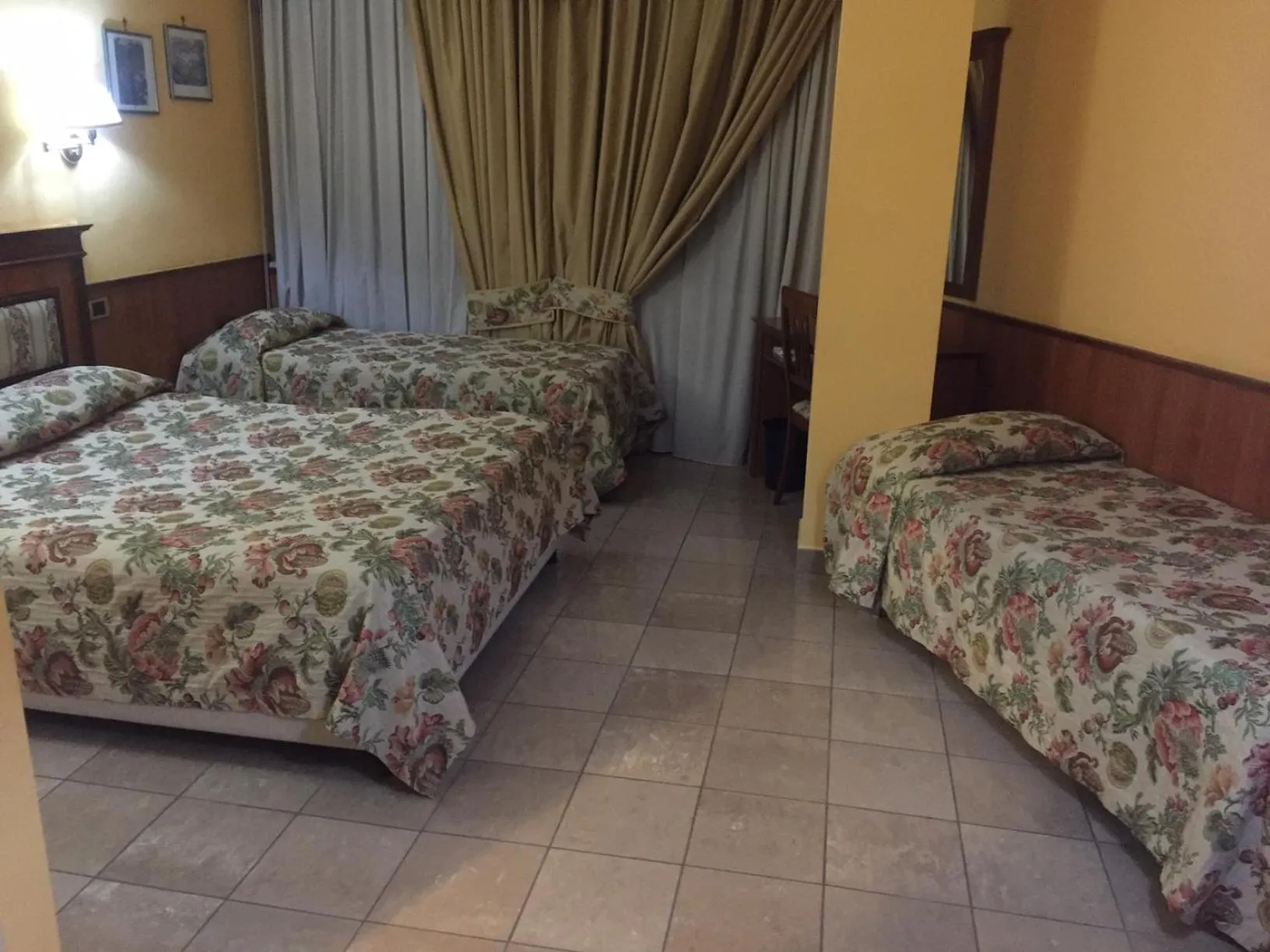 On site, Bed in Hotel Malaga