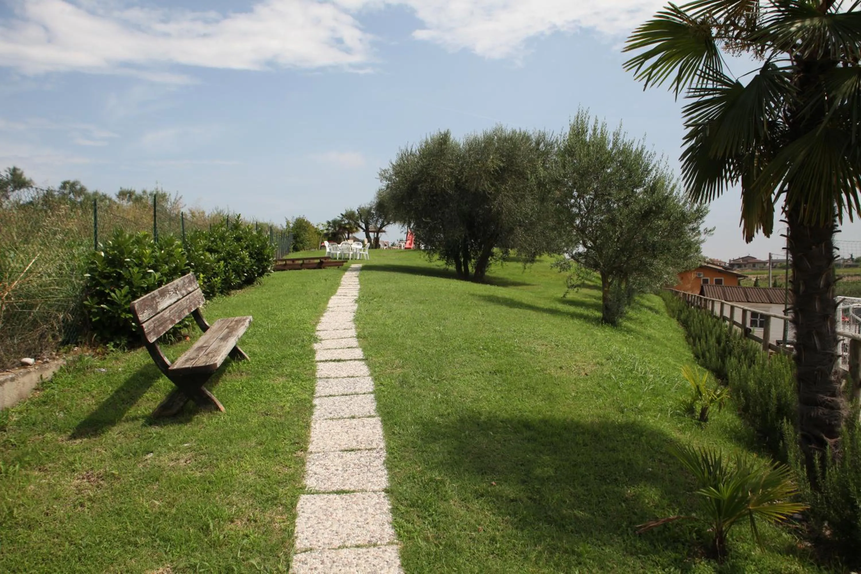 Garden in Bertoletta Village Apartments