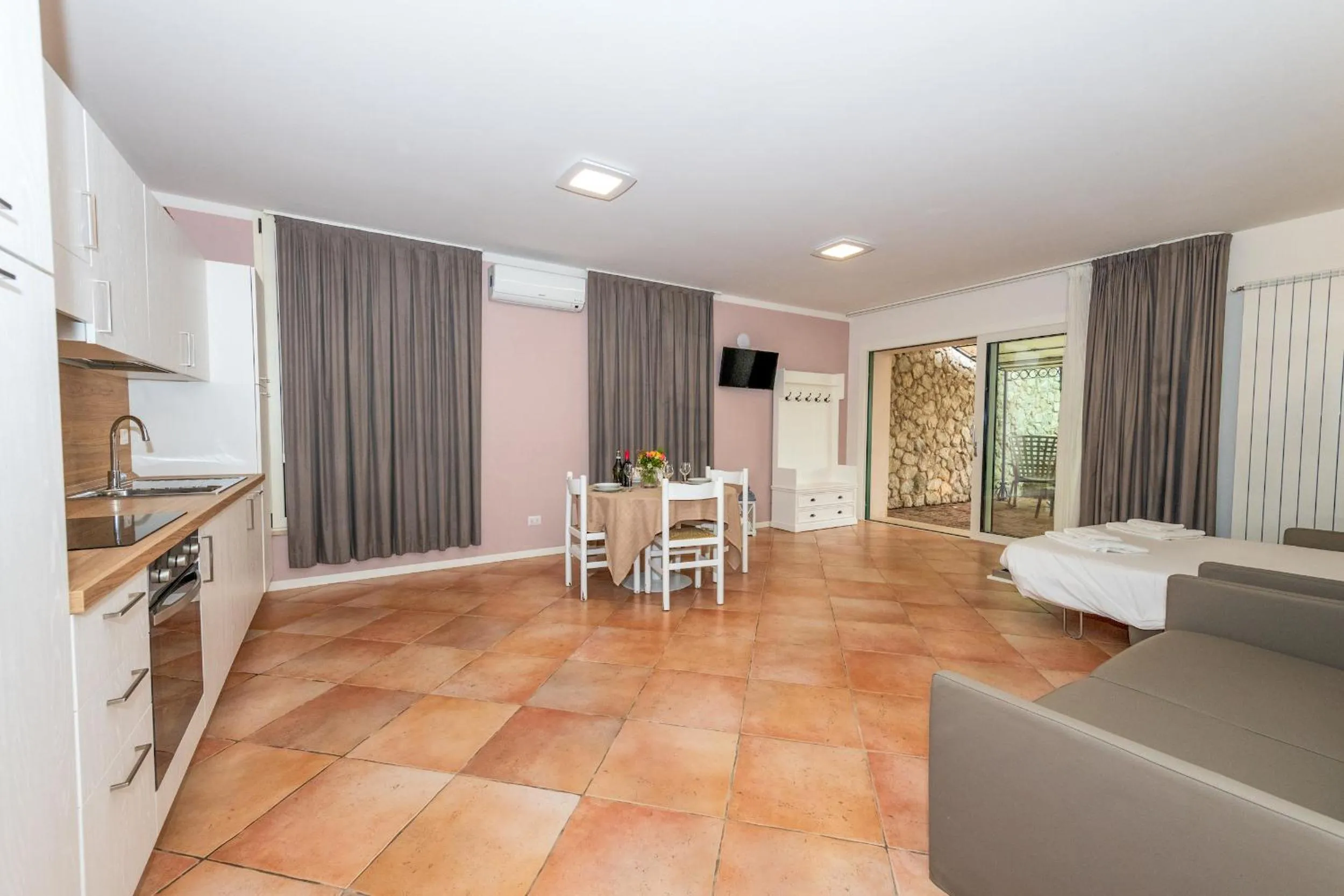 Living room in Bertoletta Village Apartments