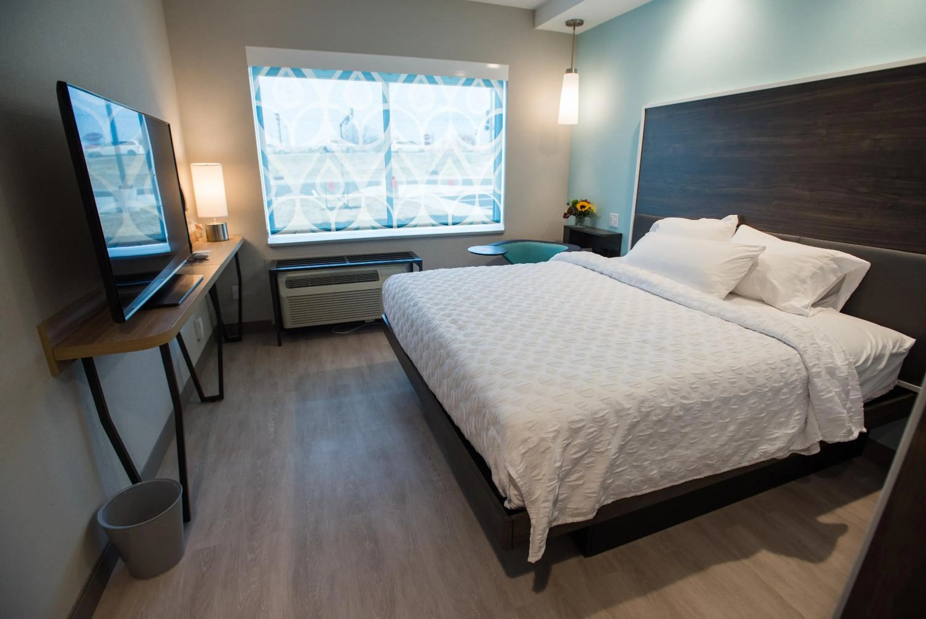 Bed in Tru By Hilton Cedar Rapids Westdale