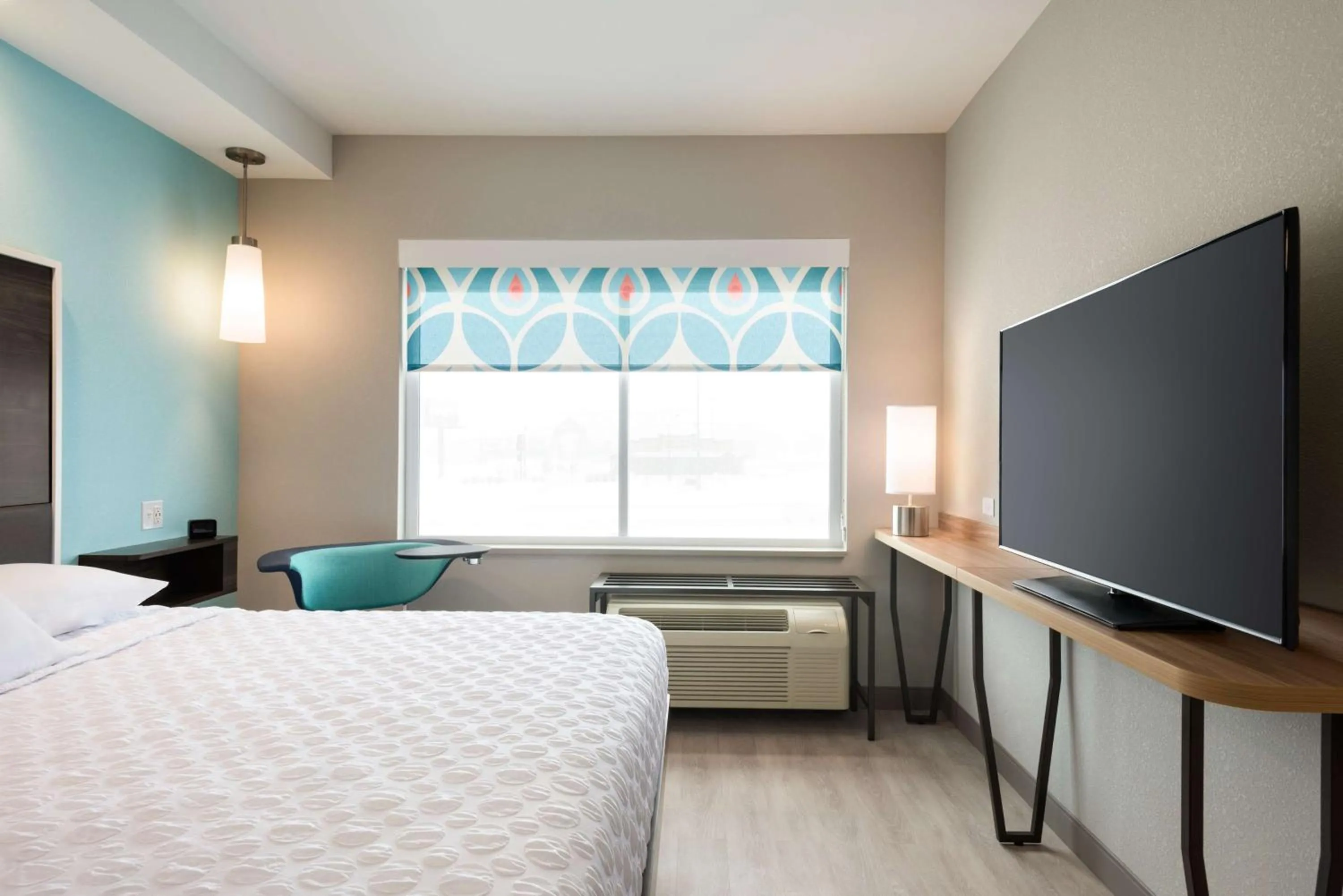 Bedroom, Bed in Tru By Hilton Cedar Rapids Westdale