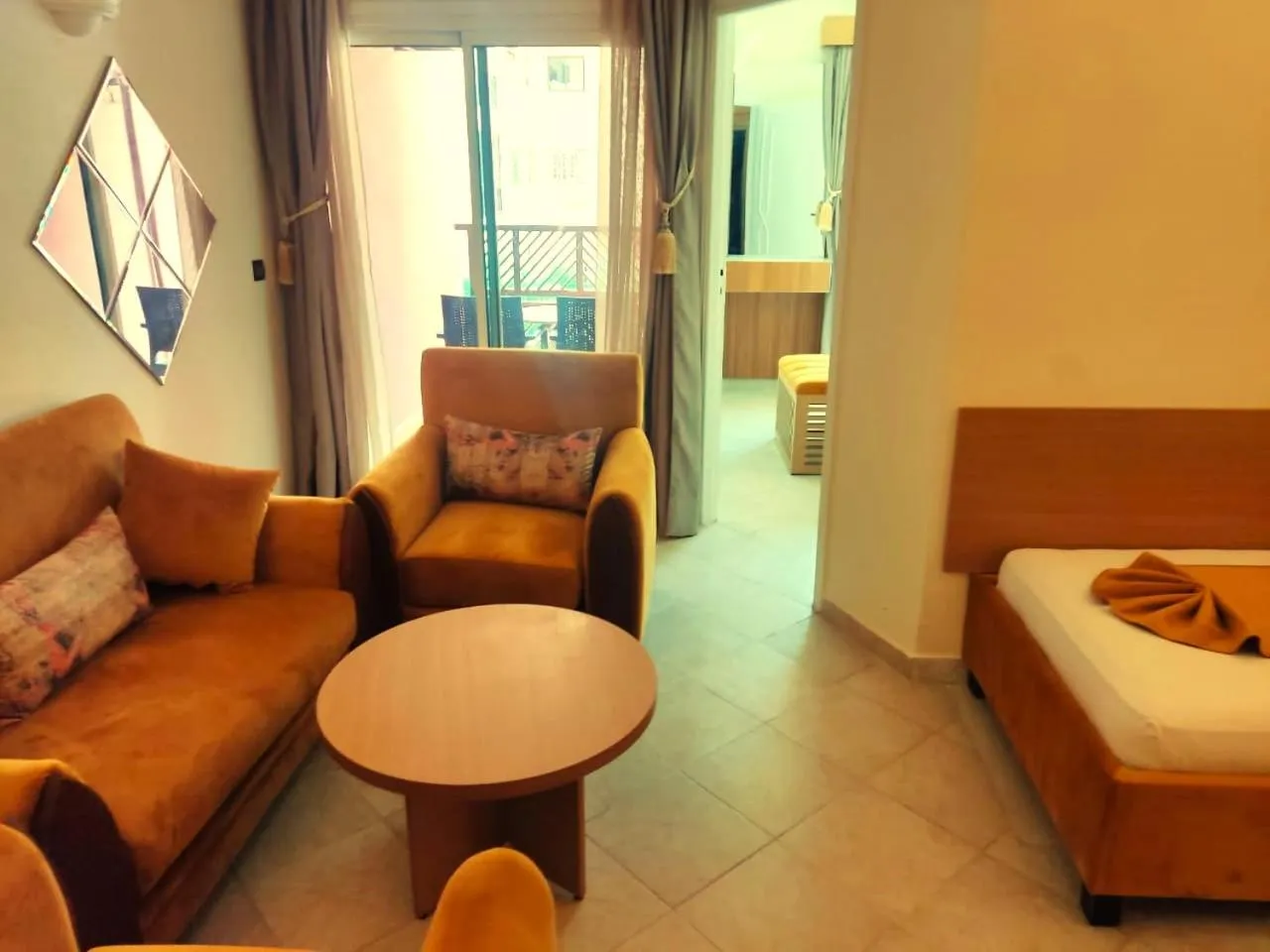 Hotel EZZAHIA by HMS