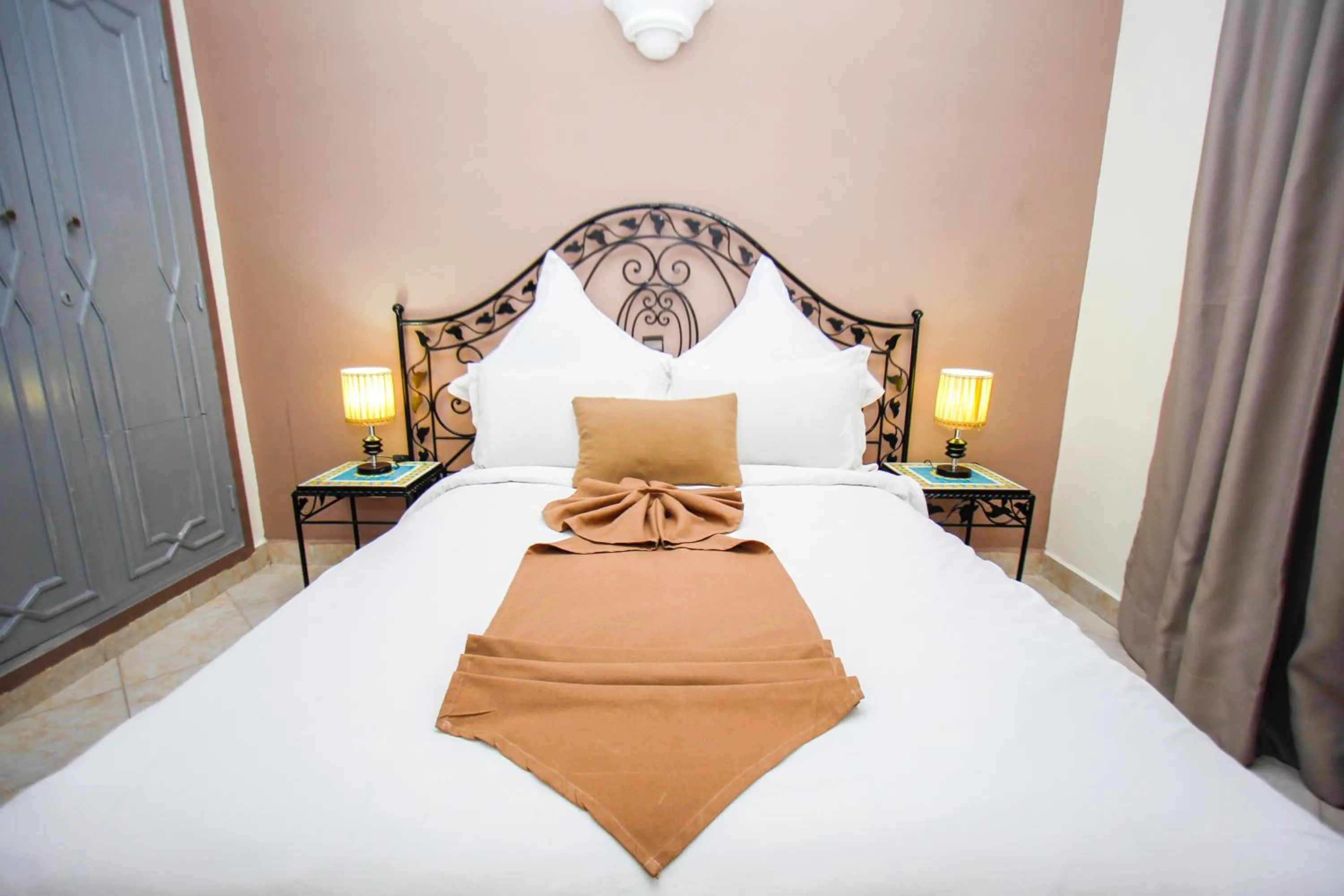 Bedroom, Bed in Hotel EZZAHIA by HMS