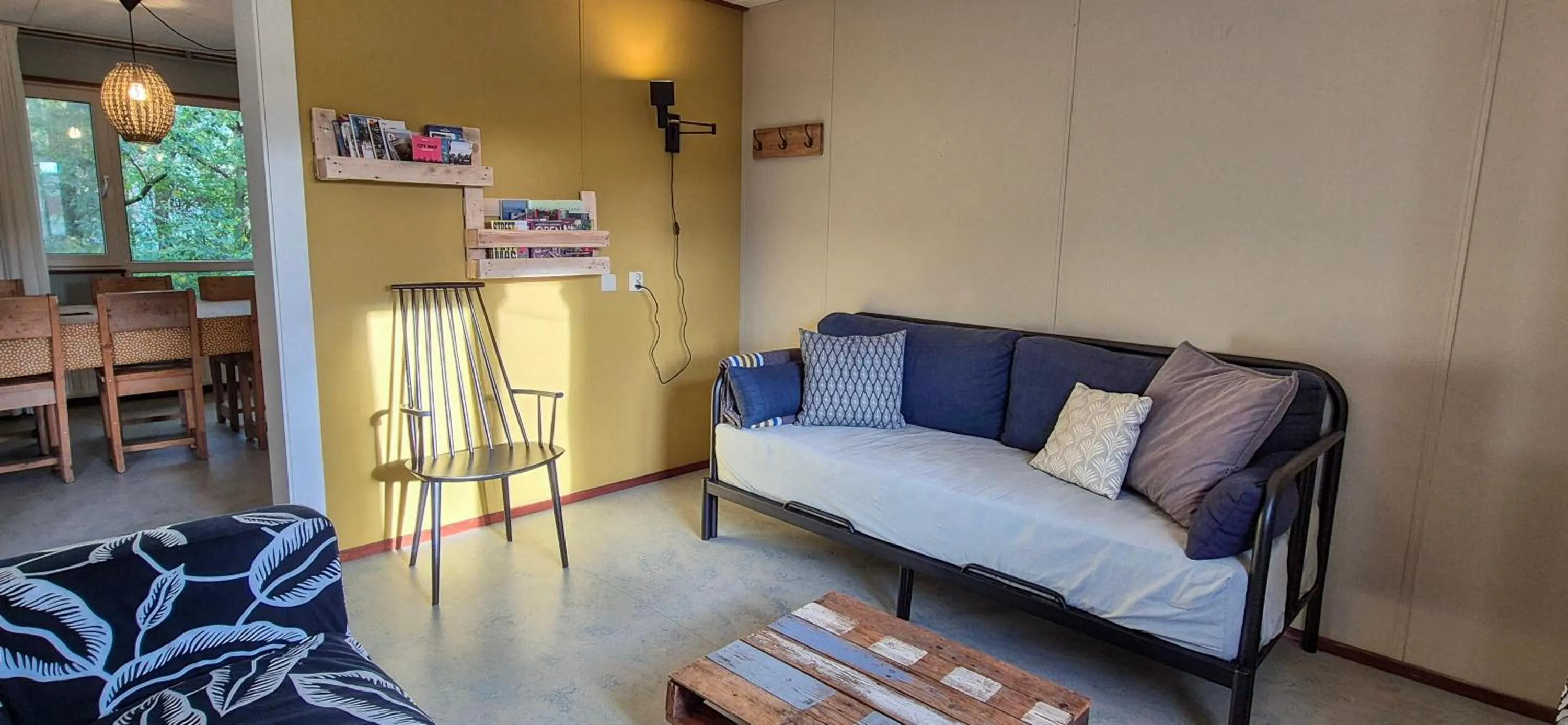 Living room in Amsterdam Farm Lodge