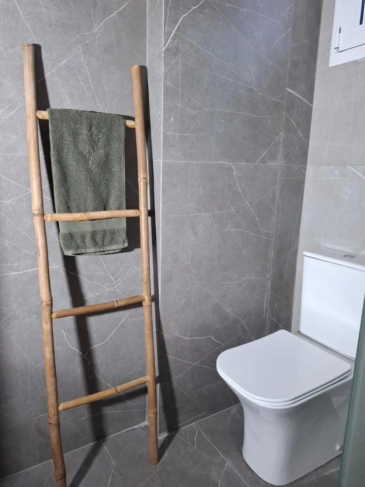 Bathroom in Hotel Platon