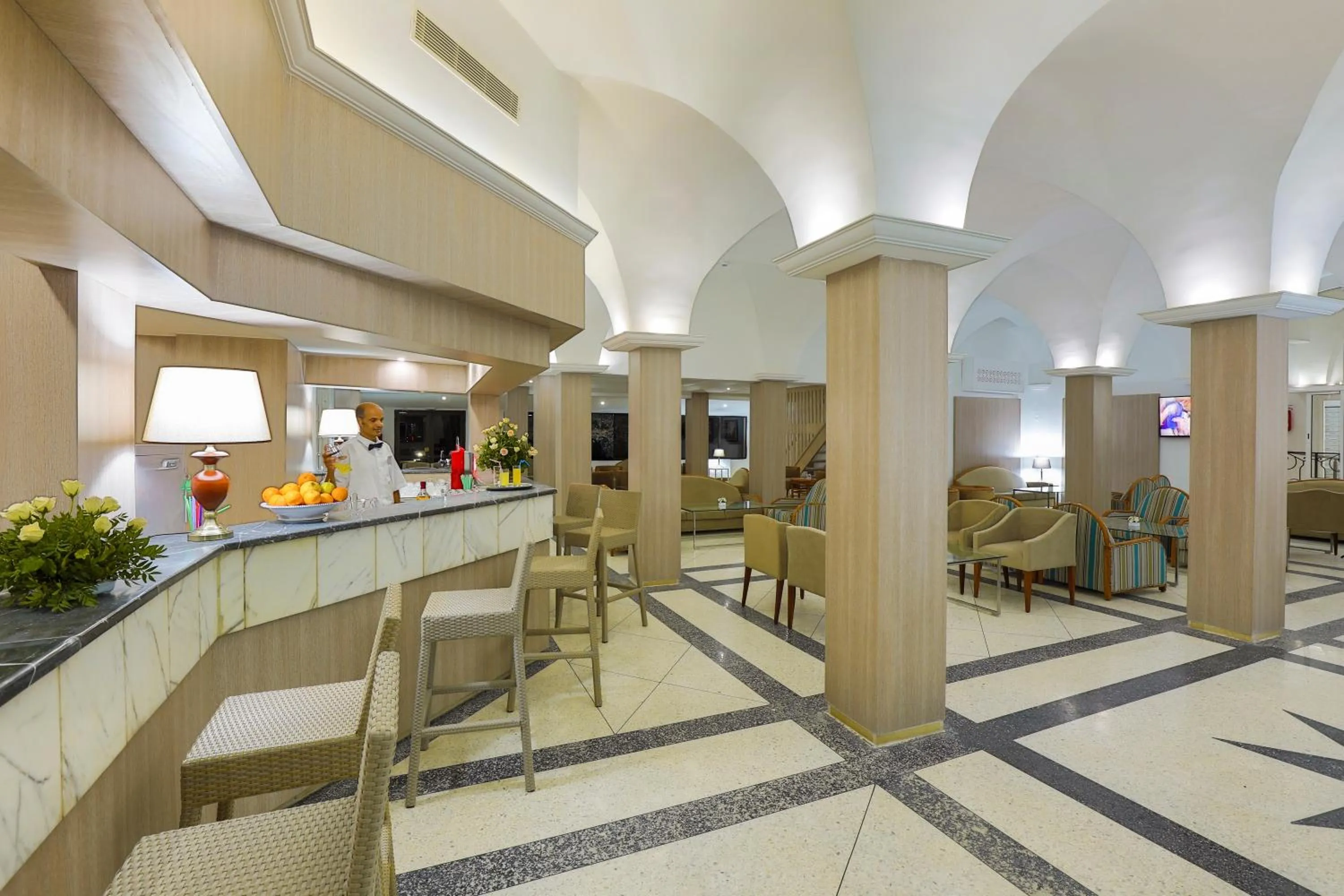 Lounge or bar in Hari Club Beach Resort