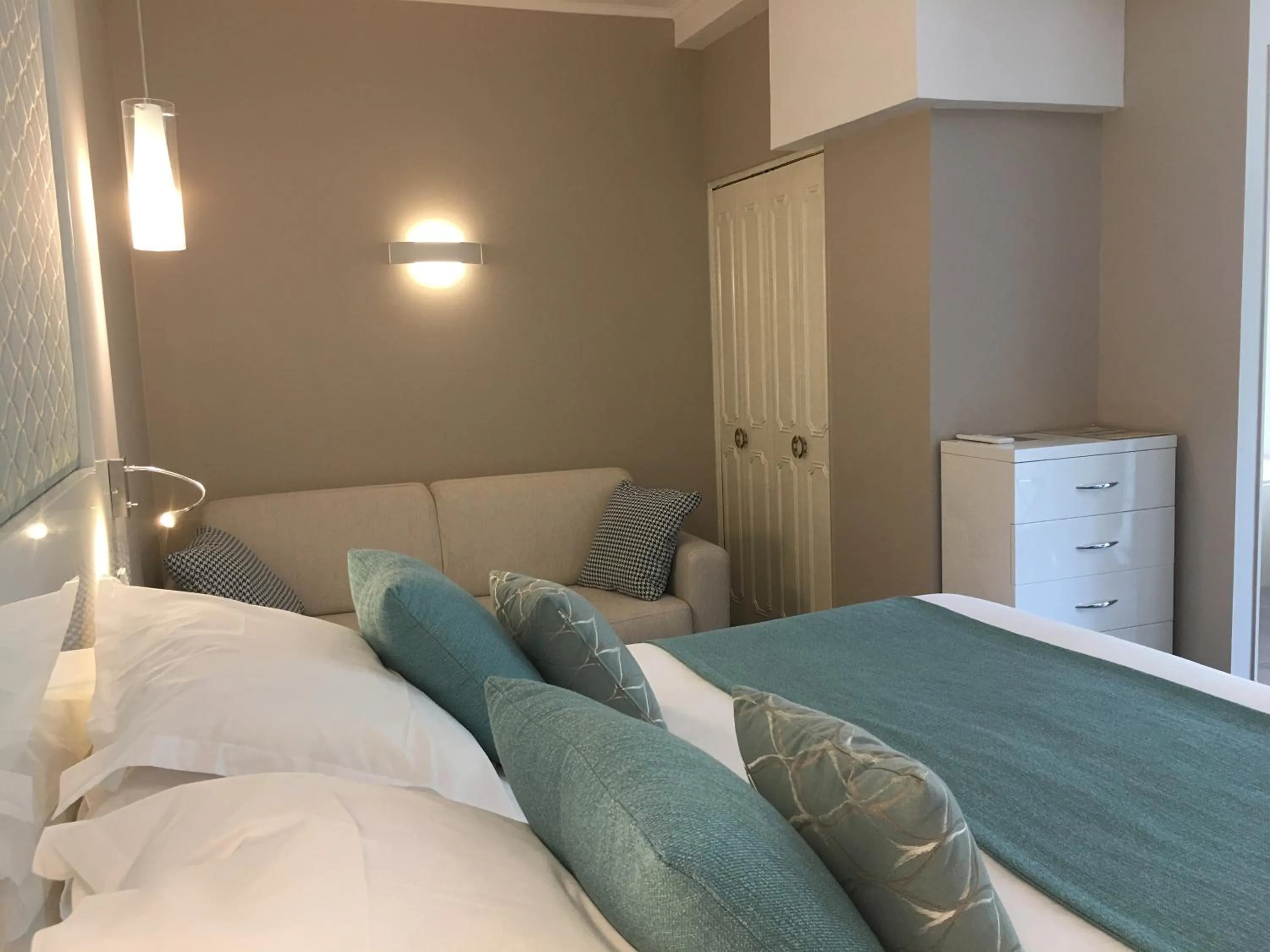 Bed in Hotel Molière