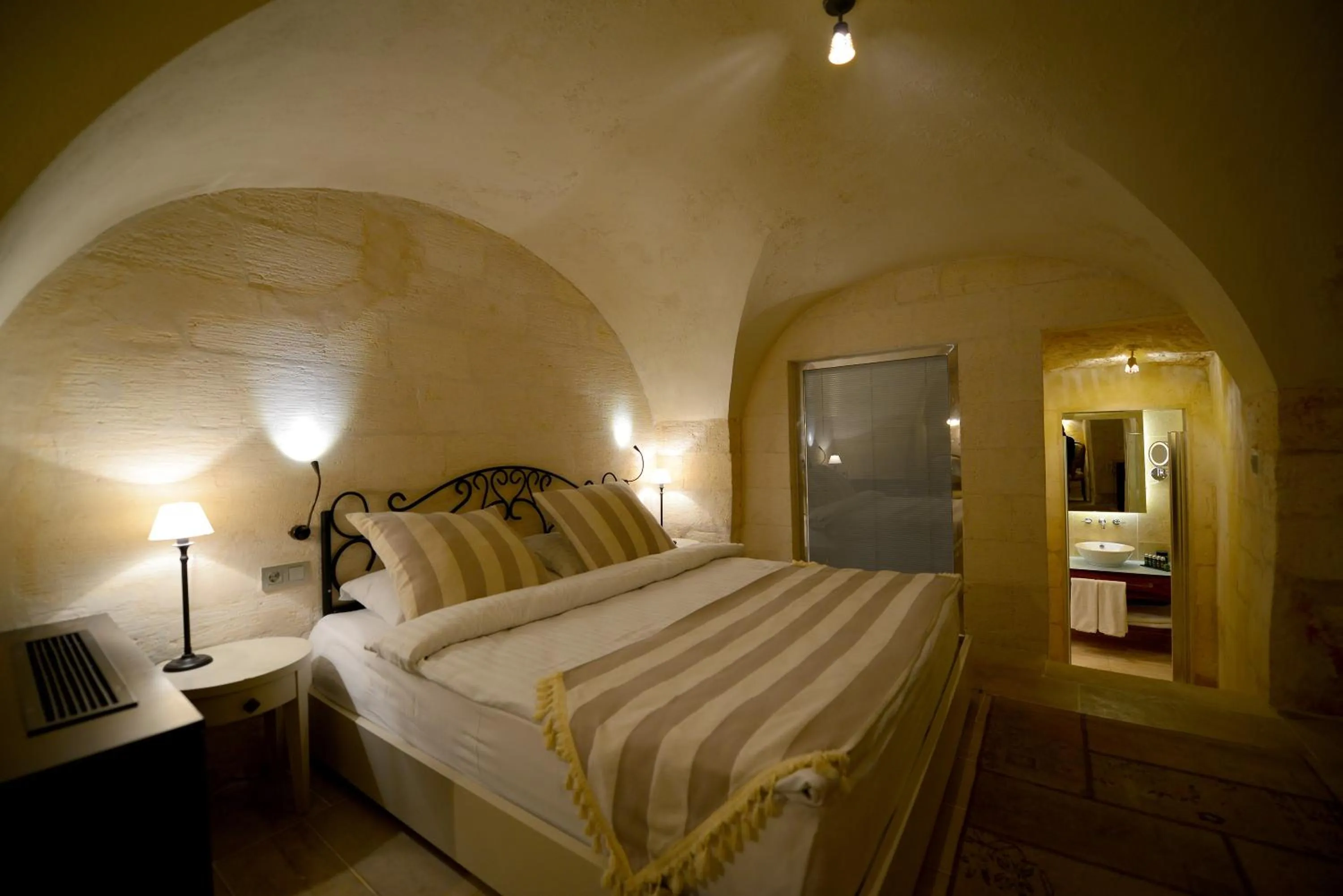 Photo of the whole room in Shmayaa Hotel