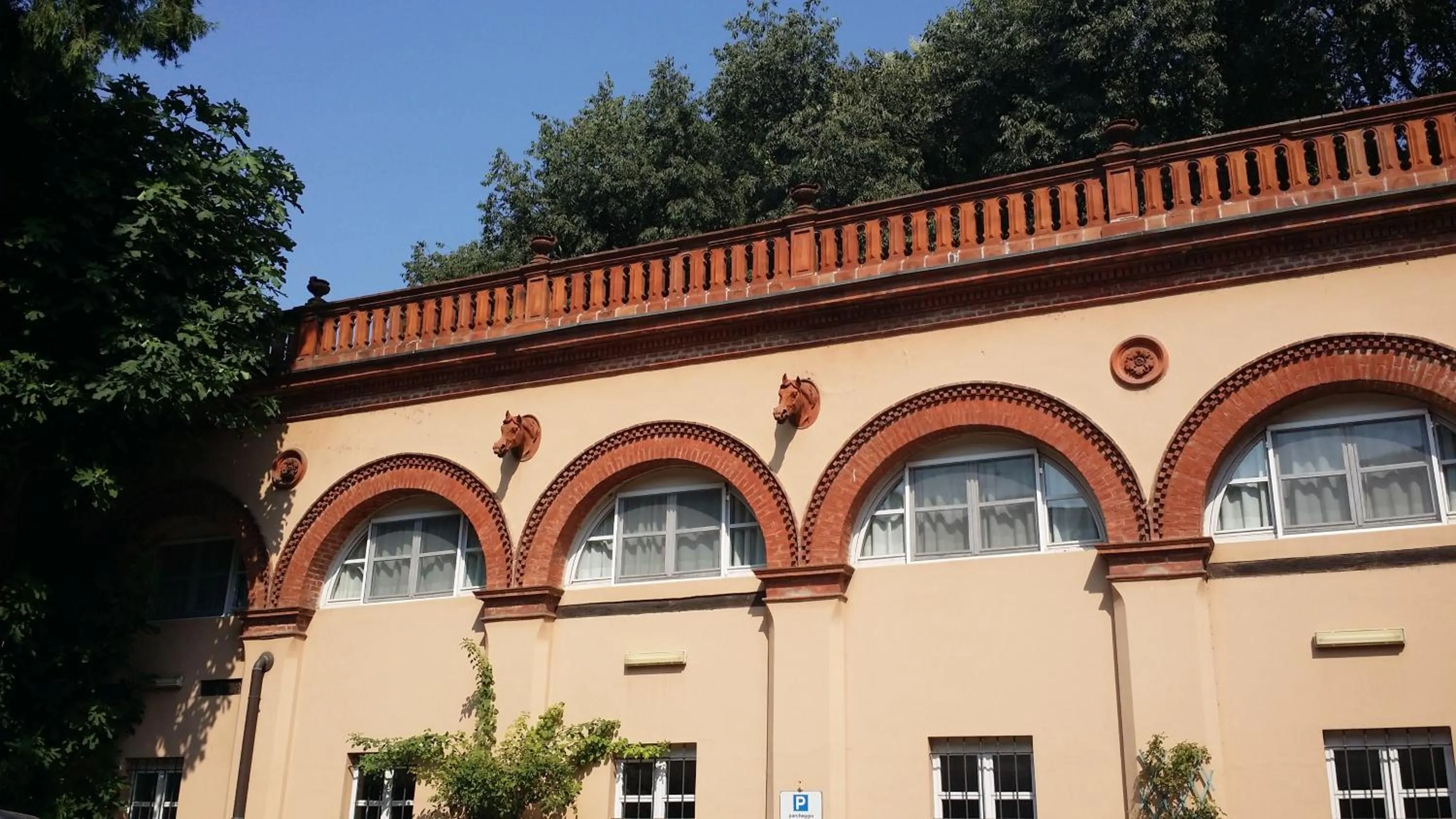 Property building in Residence In Centro