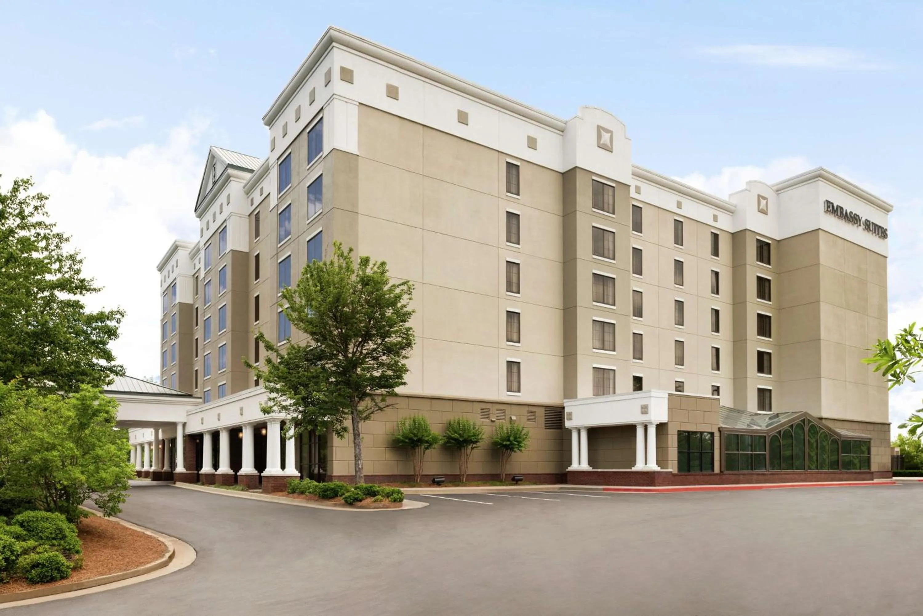 Property building in Embassy Suites by Hilton Atlanta Alpharetta