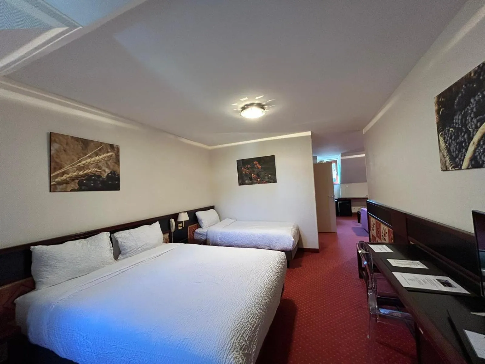 Bedroom, Bed in Hostellerie St Vincent