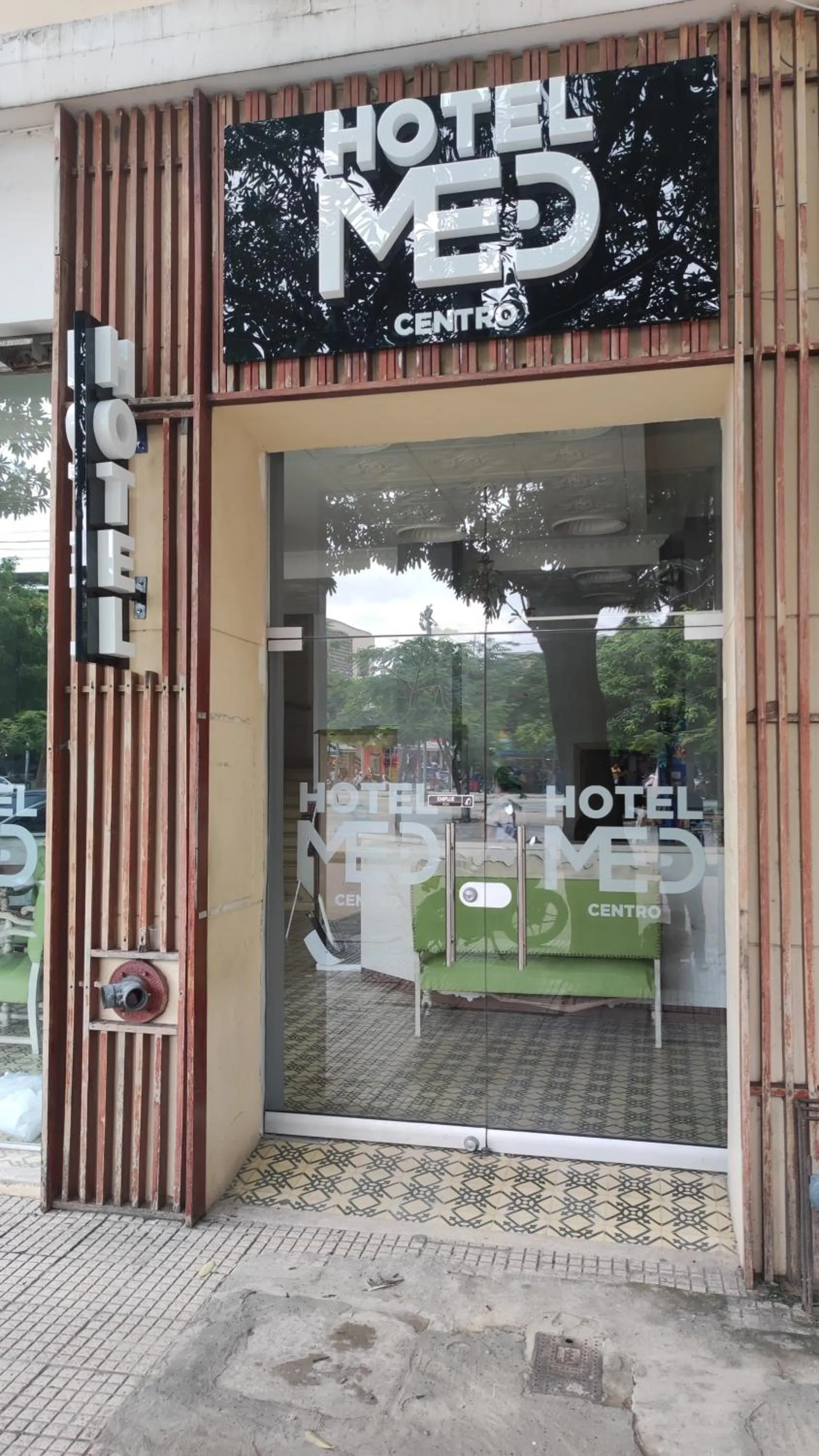 Facade/entrance in Hotel Med Barranquilla Centro