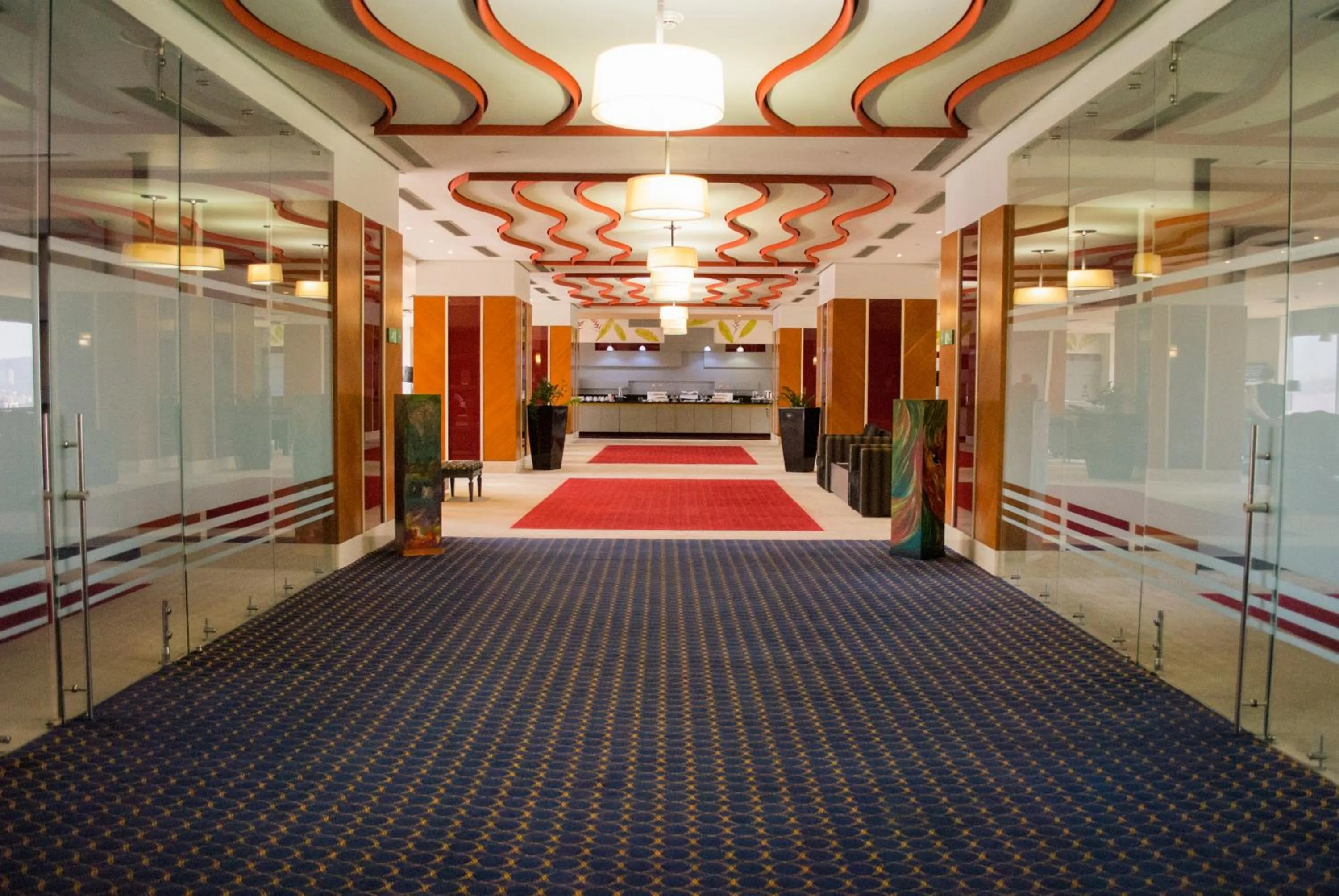 Lounge or bar in Hesperia WTC Valencia