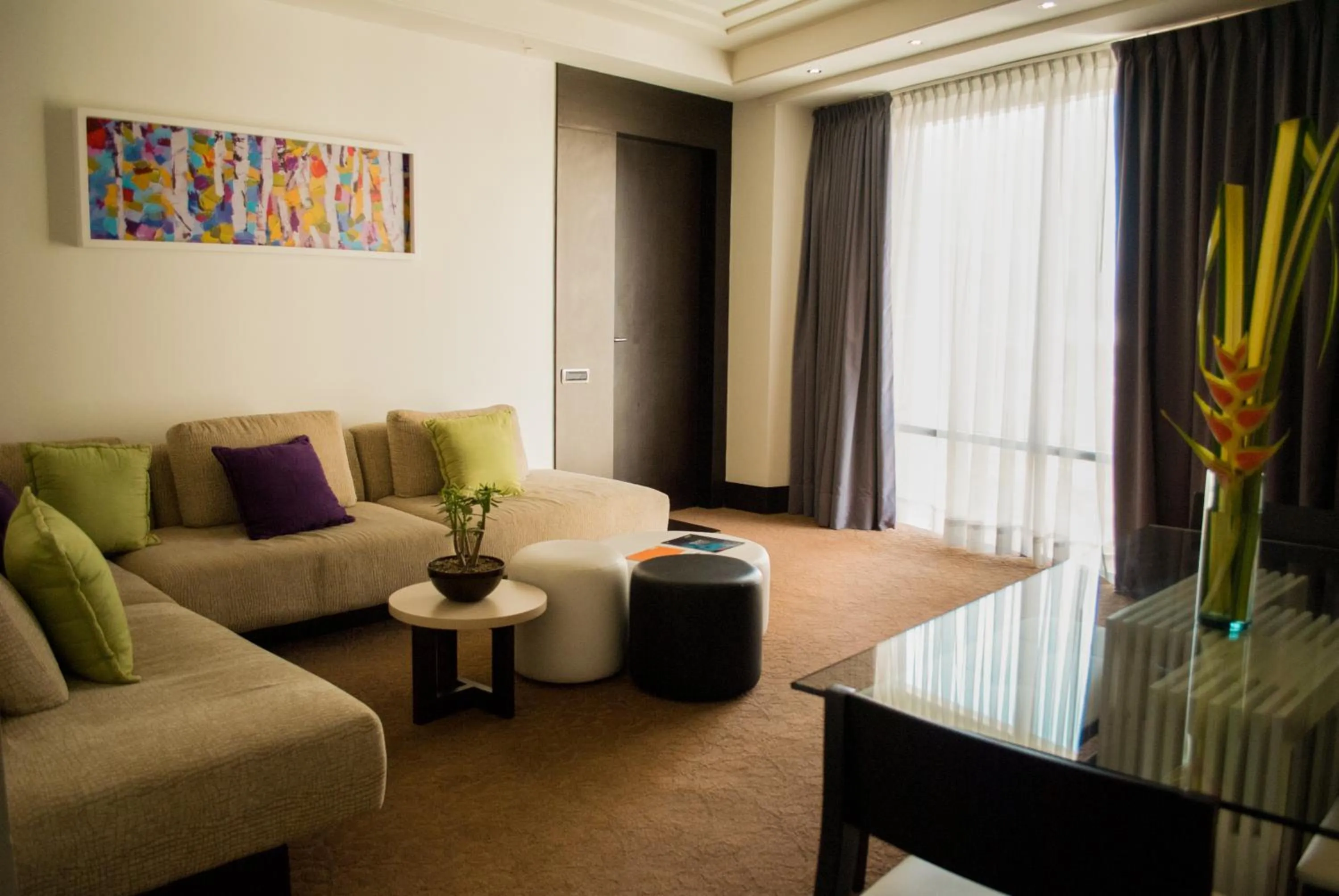 Living room in Hesperia WTC Valencia