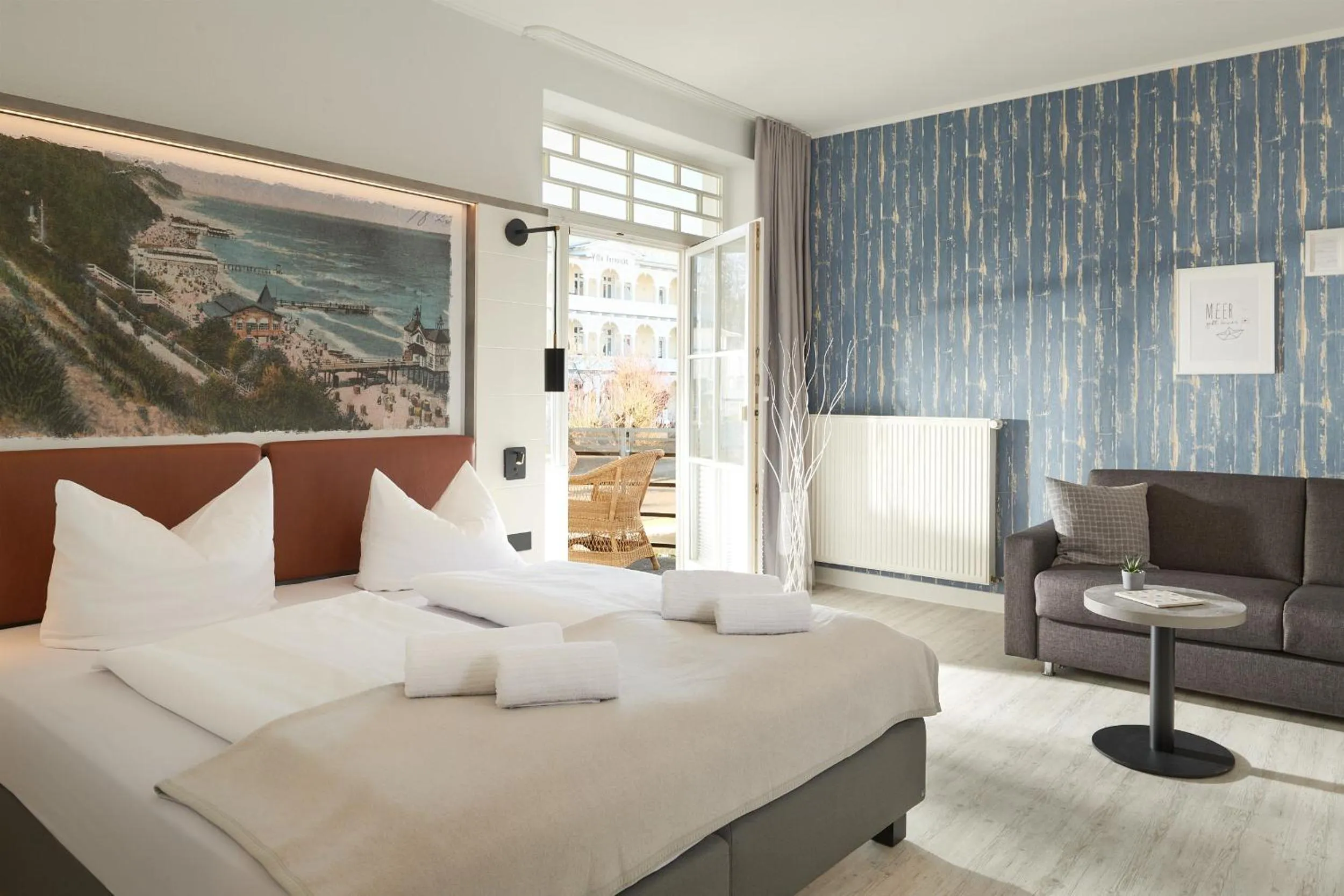 Photo of the whole room, Bed in Hotel Glückauf 1908