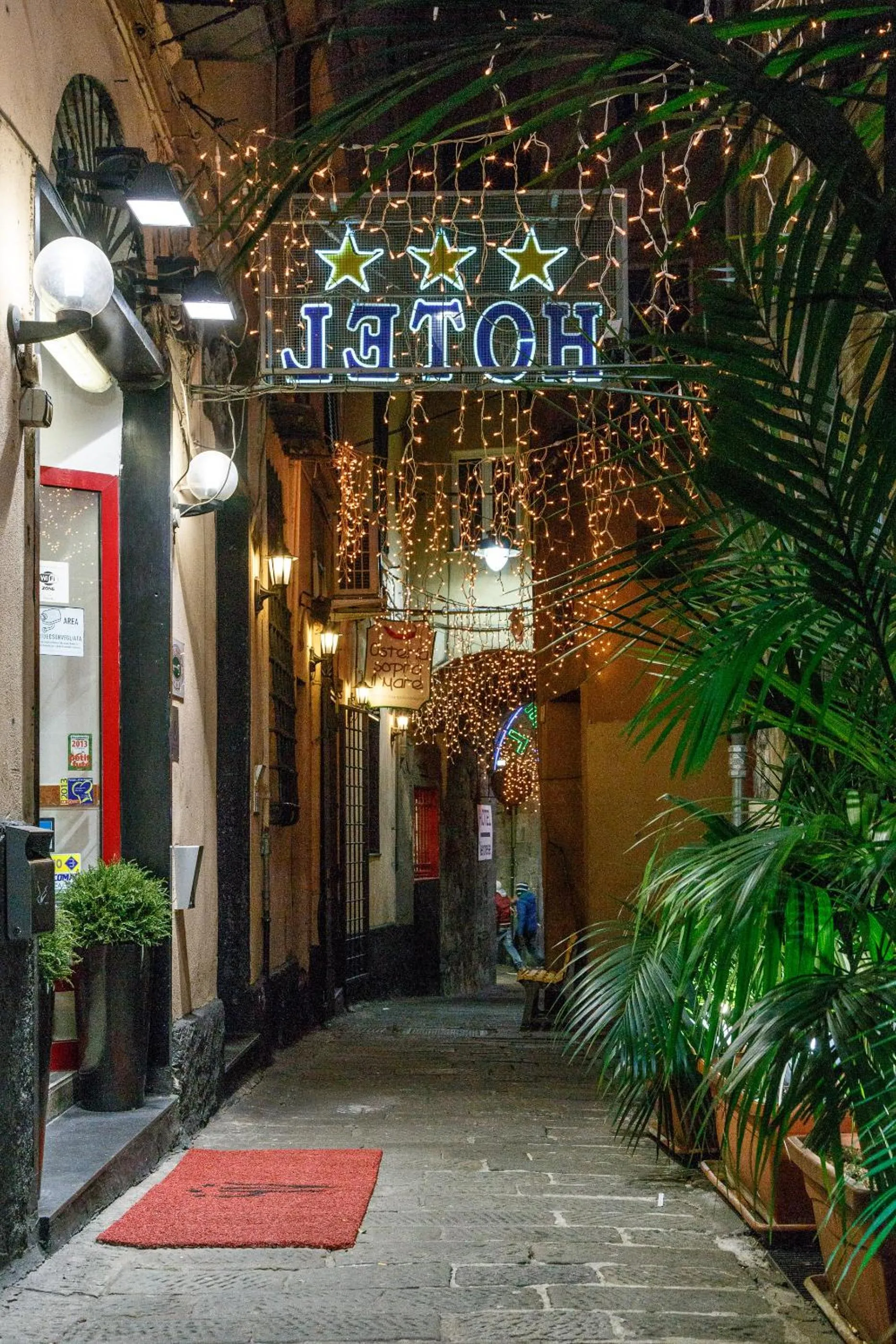 Facade/entrance in Hotel Veronese