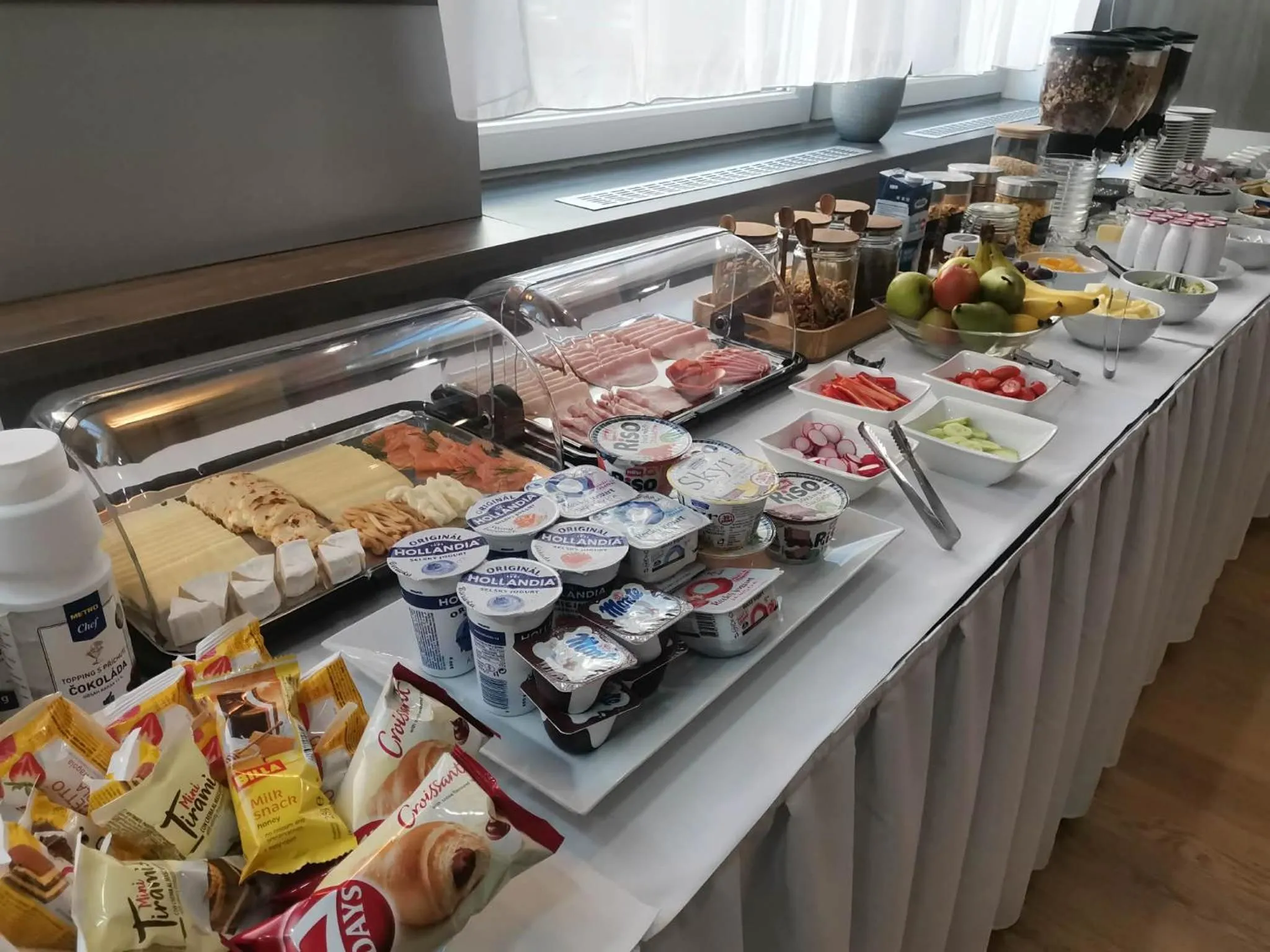 Breakfast in Hotel Monde