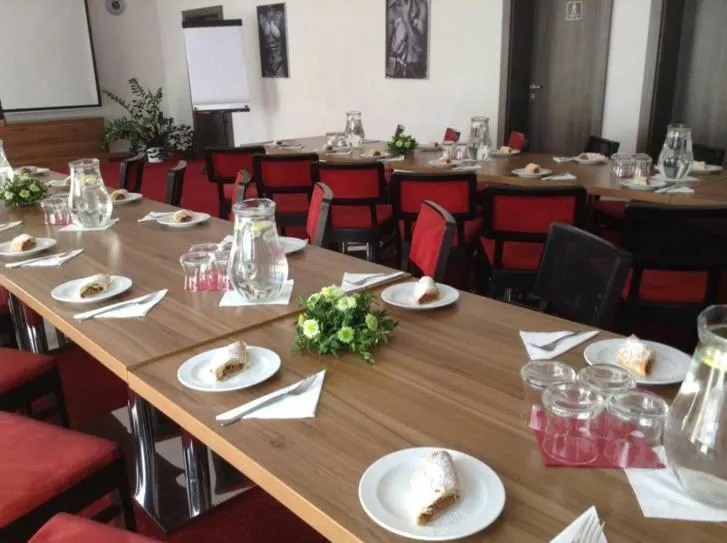 Property building in Hotel Monde