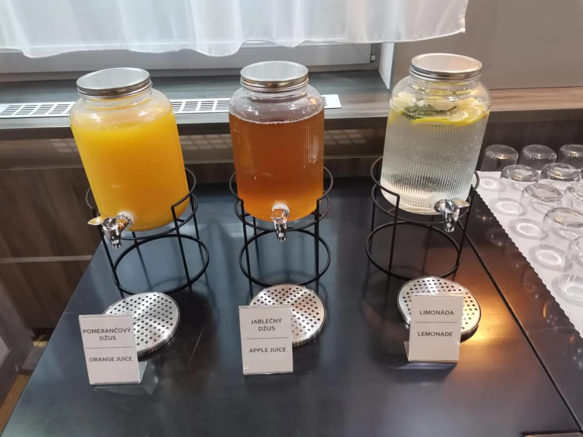 Breakfast in Hotel Monde