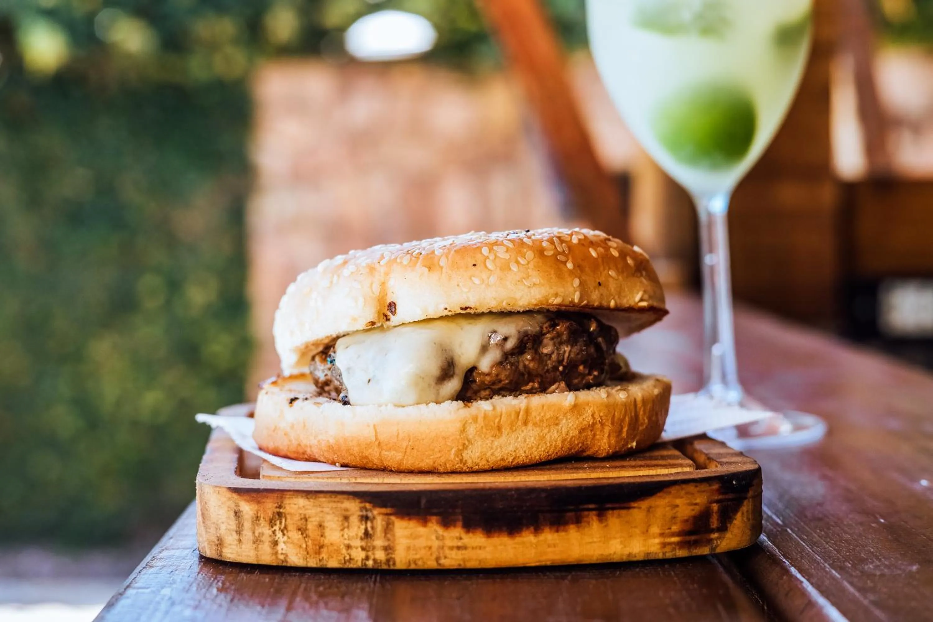 Food and drinks in VELINN Pousada Casa de Pedra Ilhabela