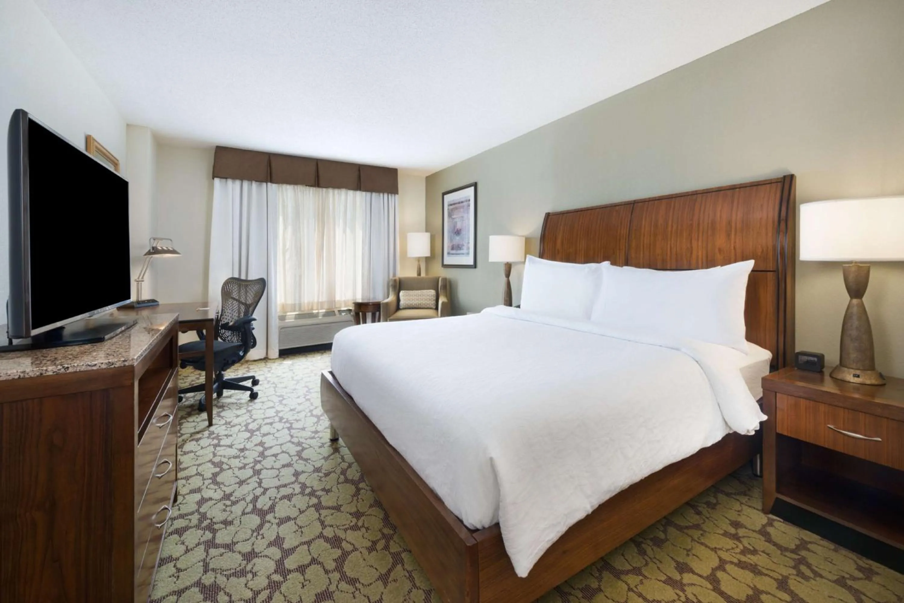 Bedroom, Bed in Hilton Garden Inn Atlanta North/Alpharetta
