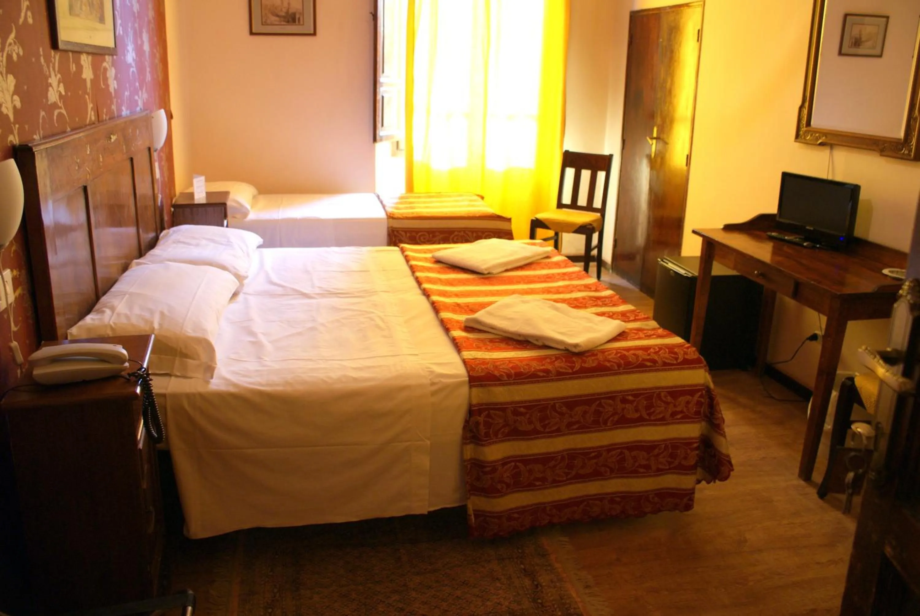 Bedroom, Bed in Hotel Europa