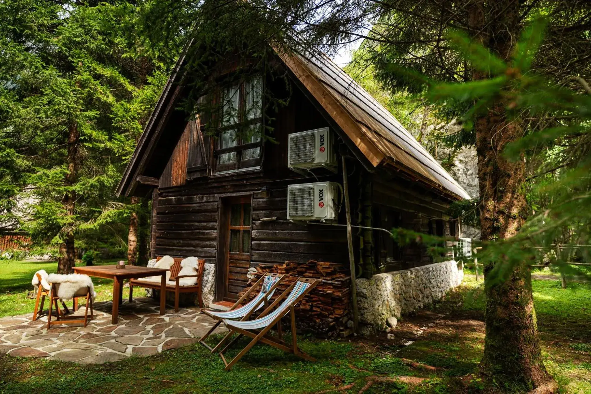 Two-Bedroom House in Pristava Lepena Village Two-Bedroom House in Pristava Lepena Village