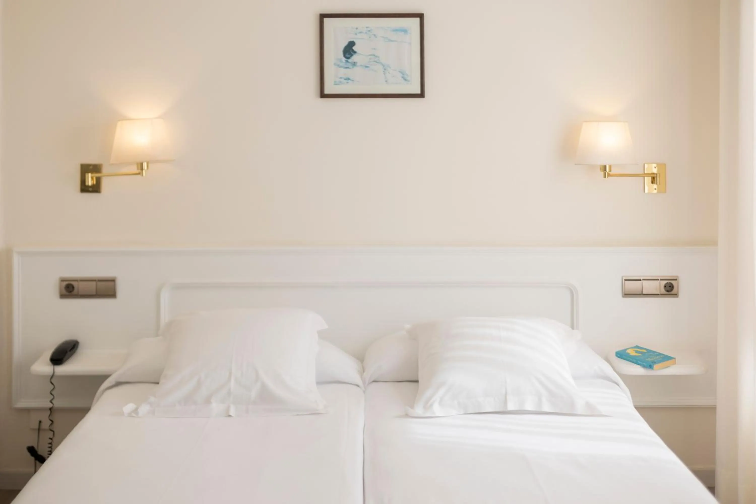 Bed in Hotel Llafranch