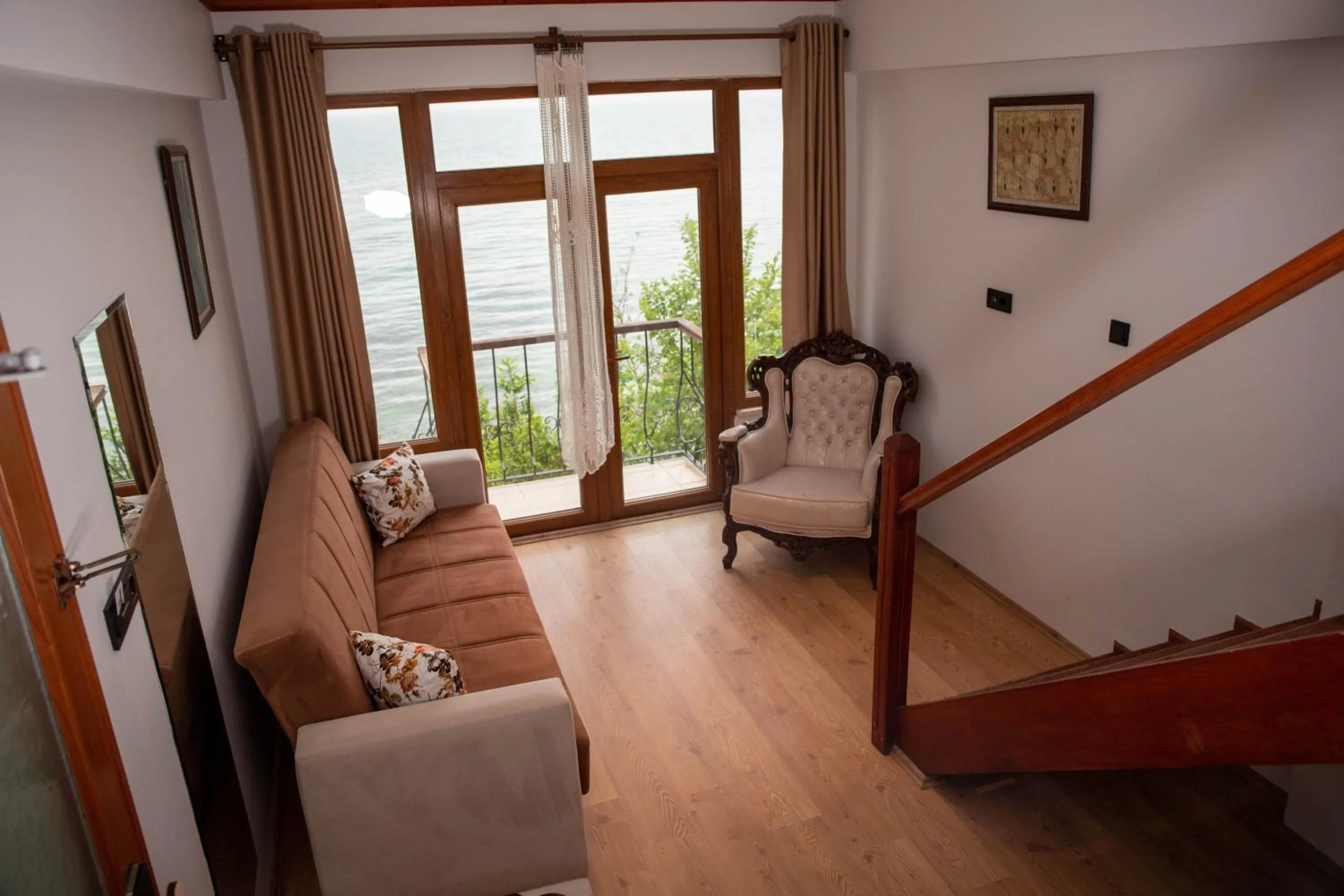 Seating area in Sinop Antik Otel